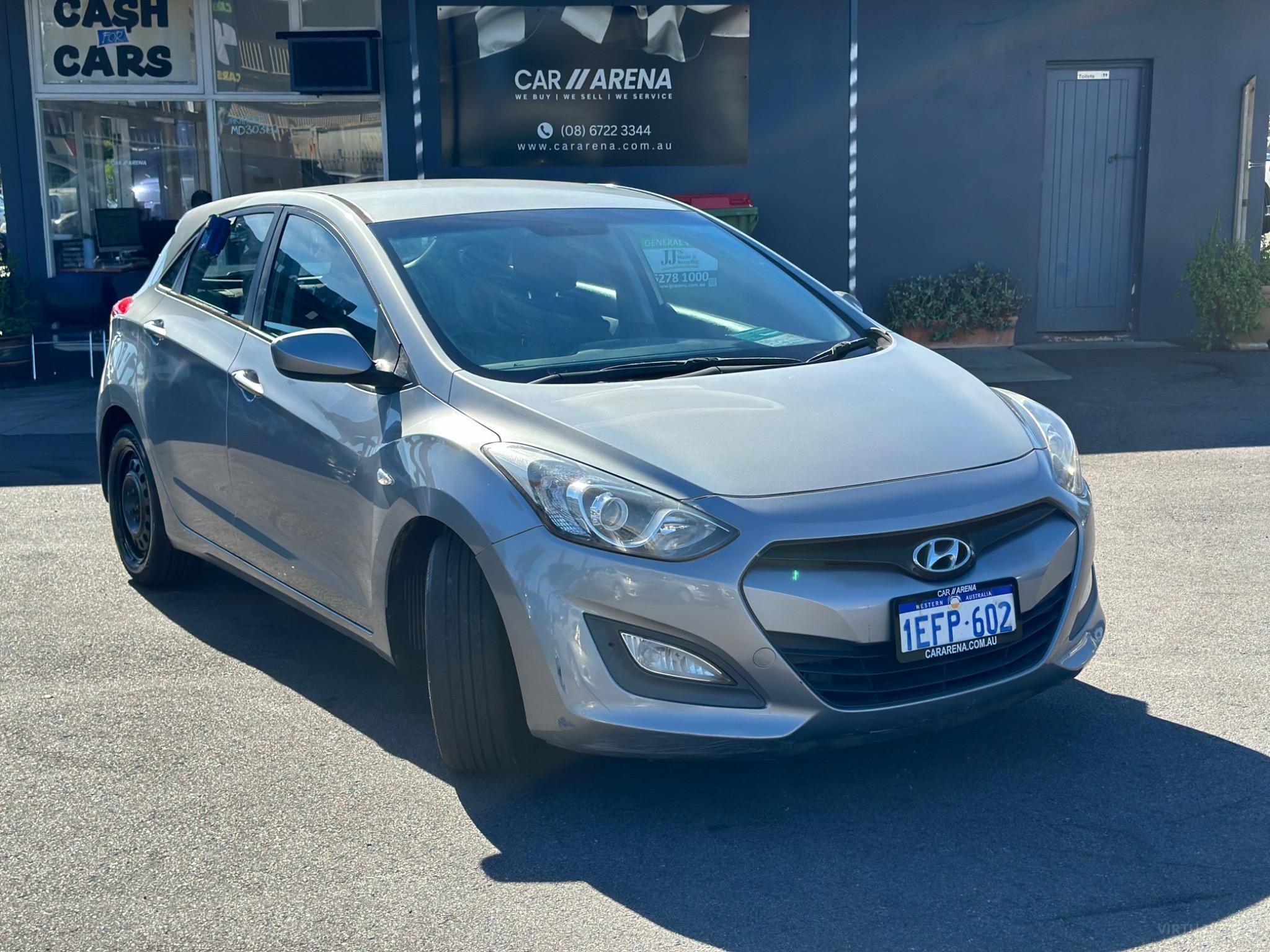 HYUNDAI i30