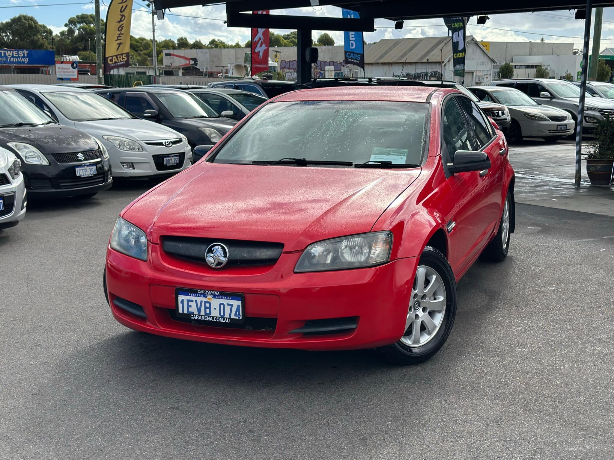 HOLDEN COMMODORE