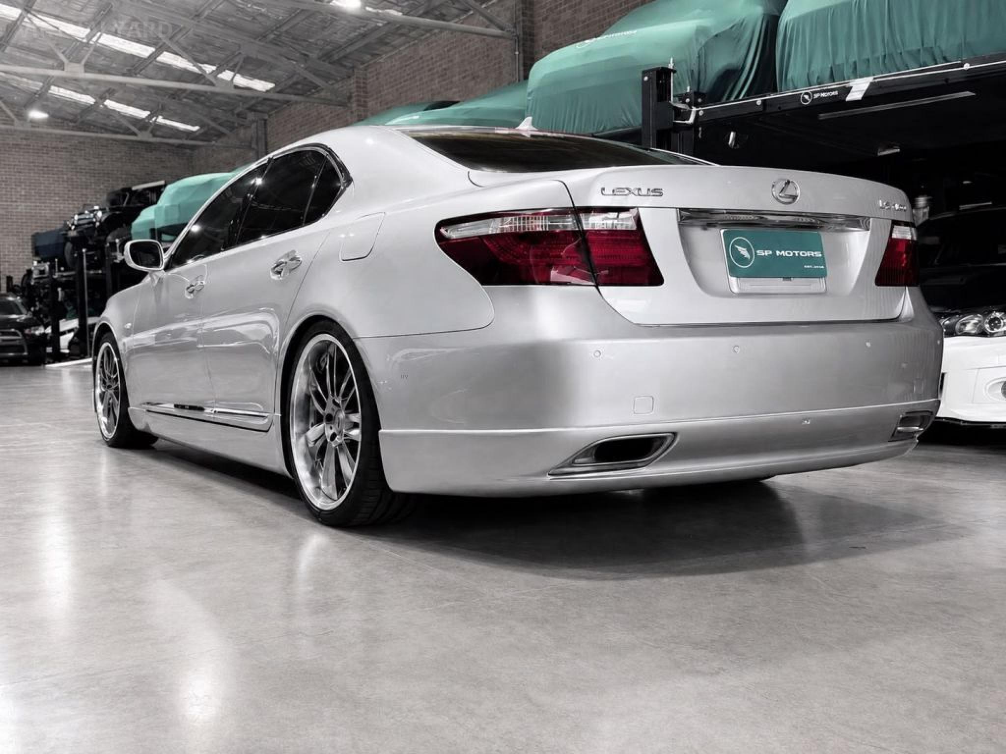 LEXUS LS460
