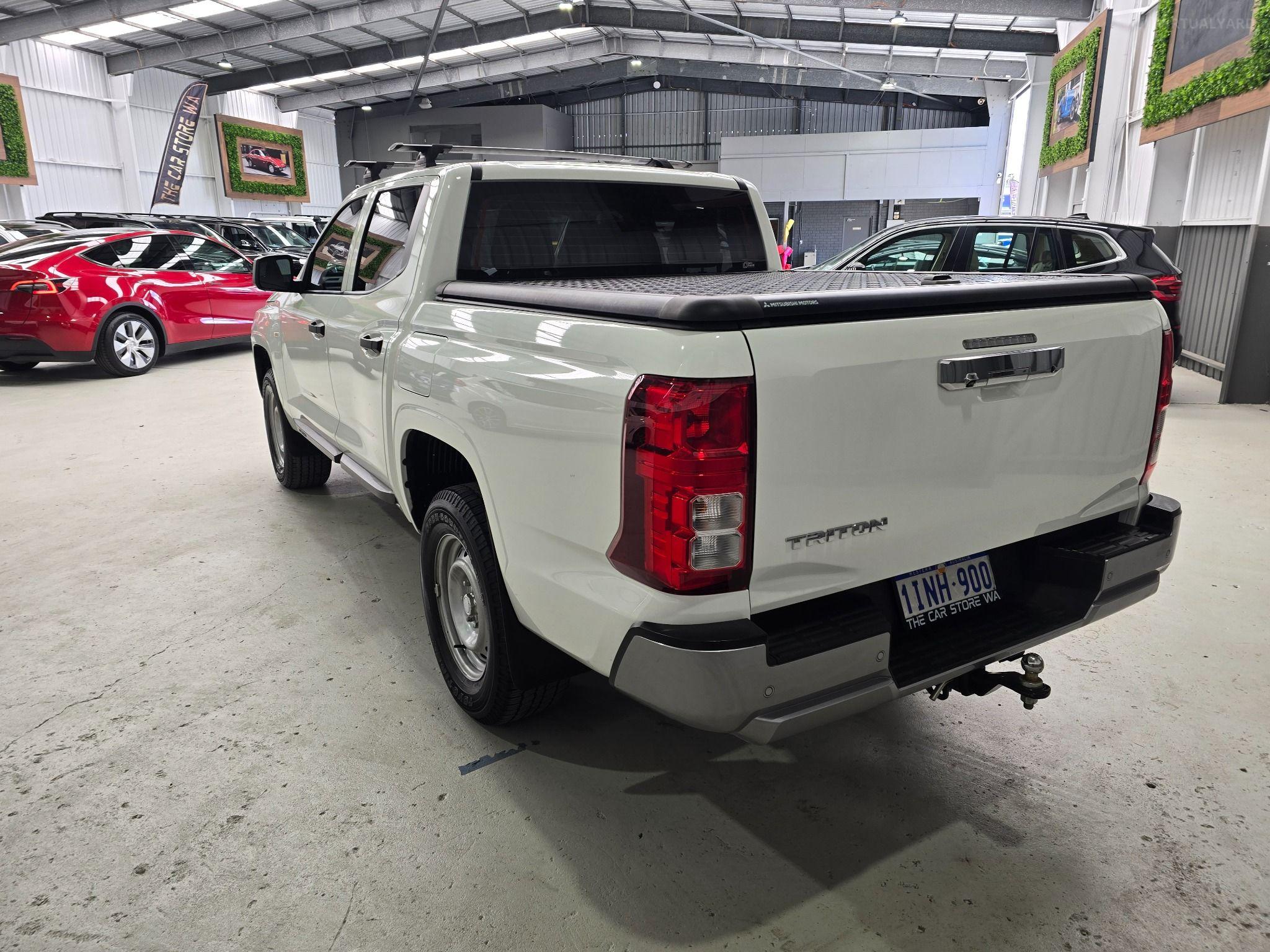 Mitsubishi Triton
