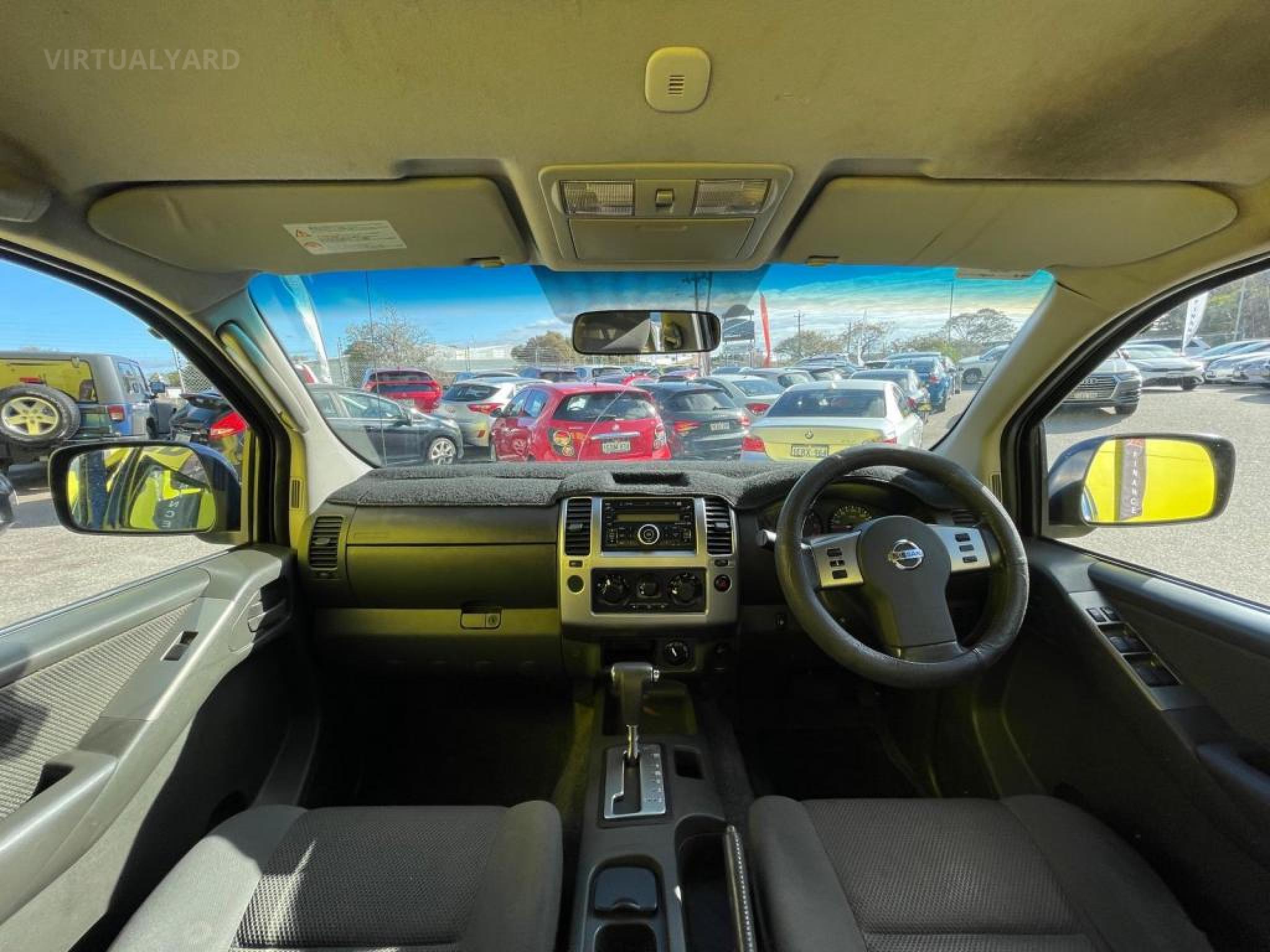 NISSAN NAVARA