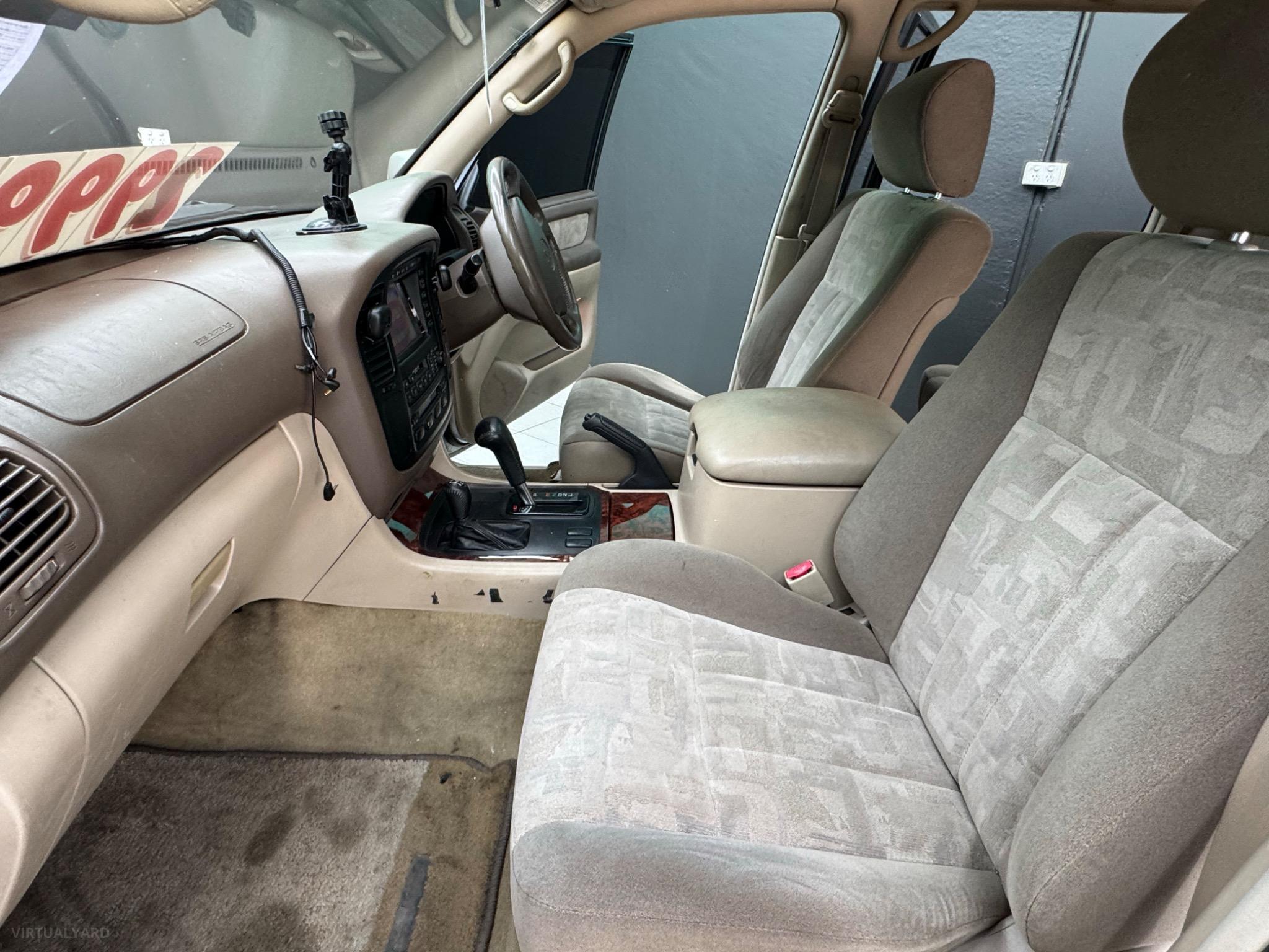TOYOTA LANDCRUISER- VX LIMITED