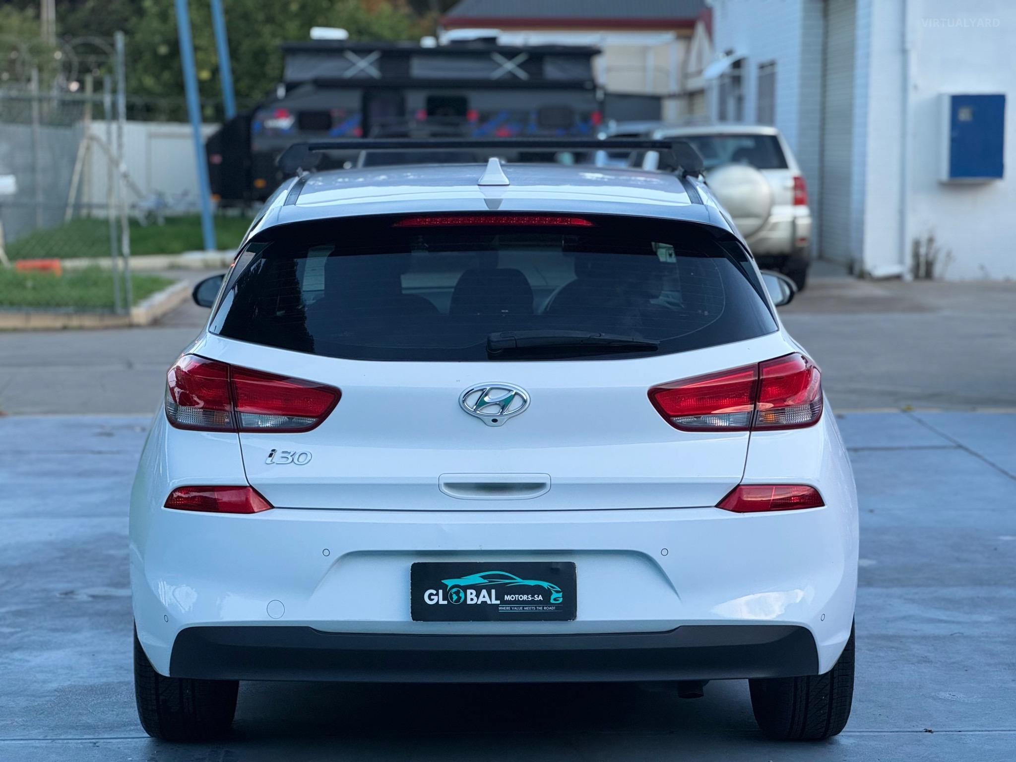 HYUNDAI i30
