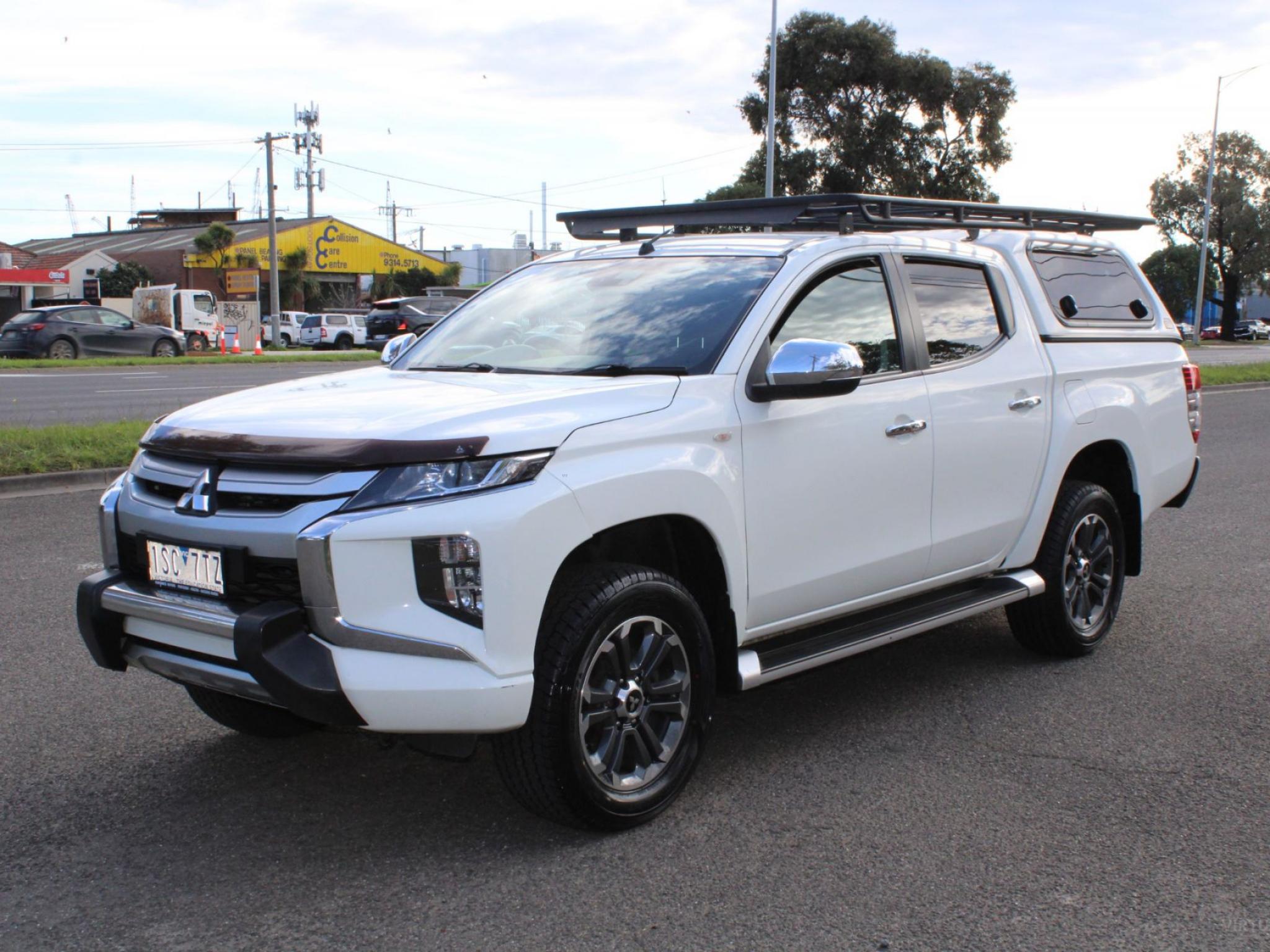 MITSUBISHI TRITON