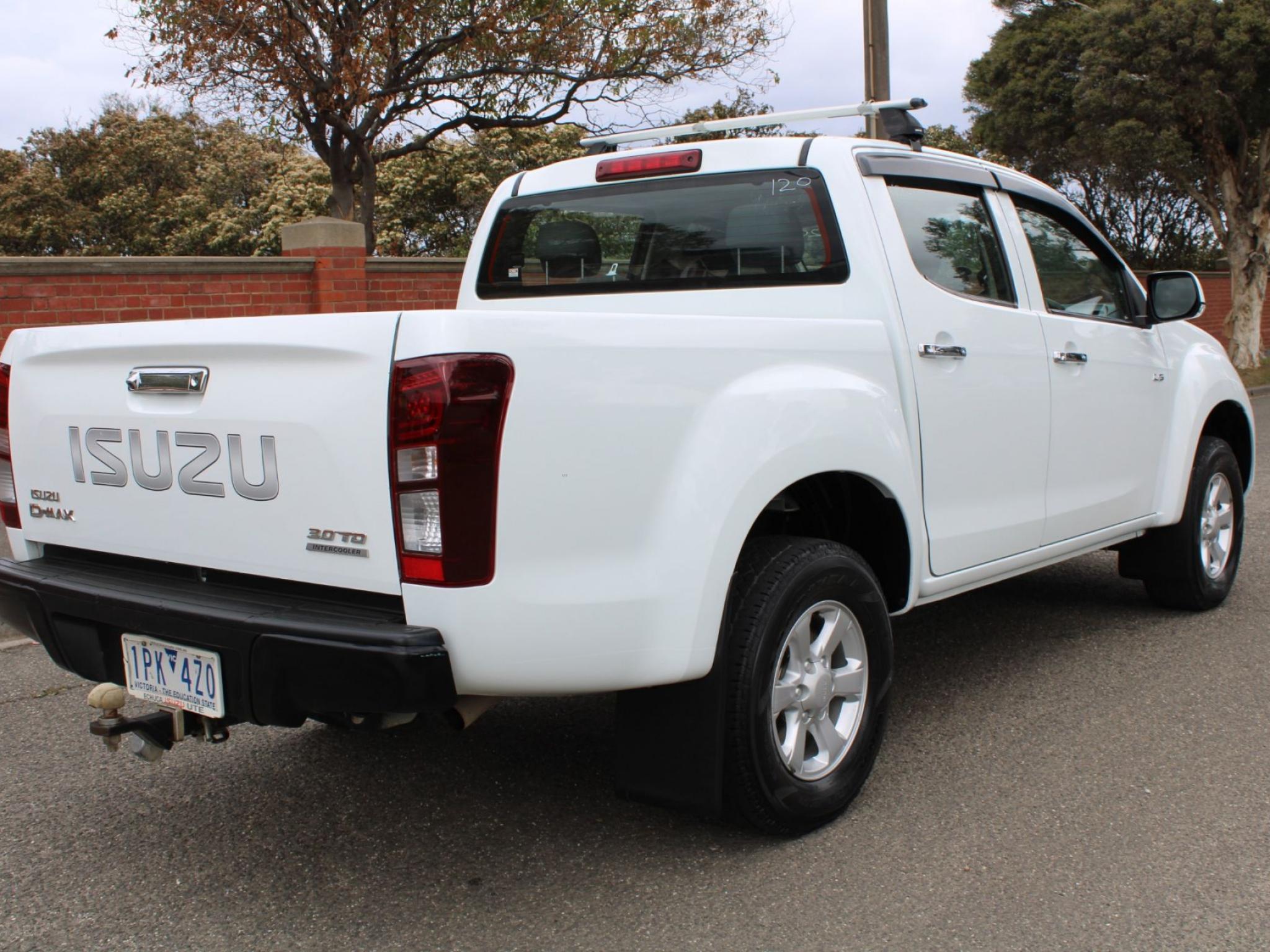 ISUZU D-MAX