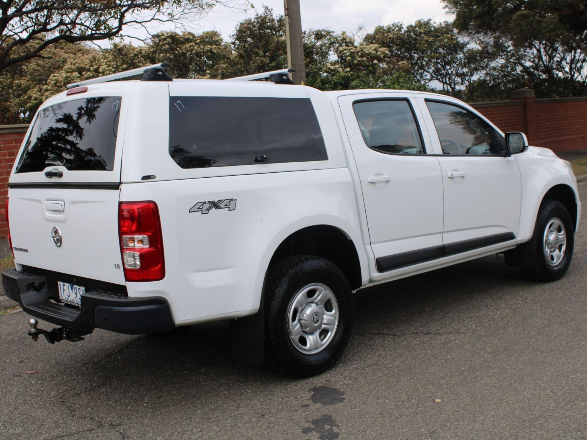 HOLDEN COLORADO