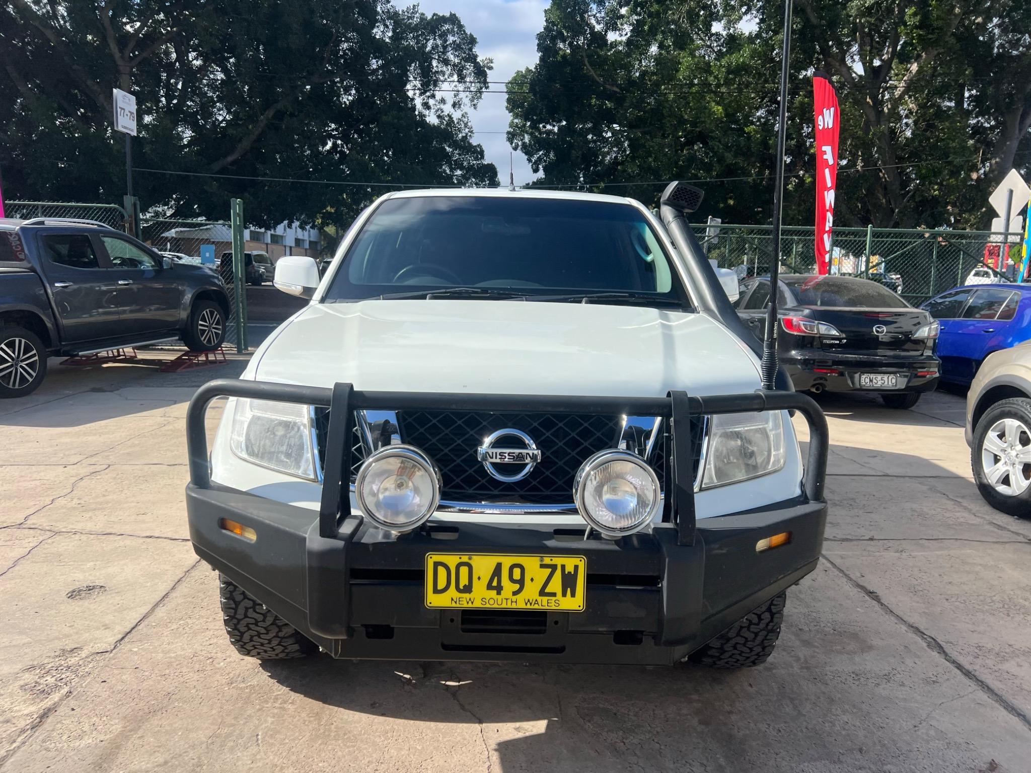 NISSAN NAVARA
