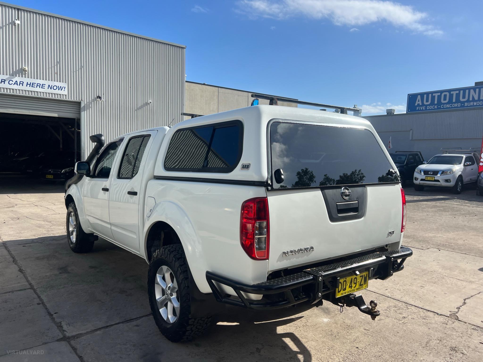 NISSAN NAVARA