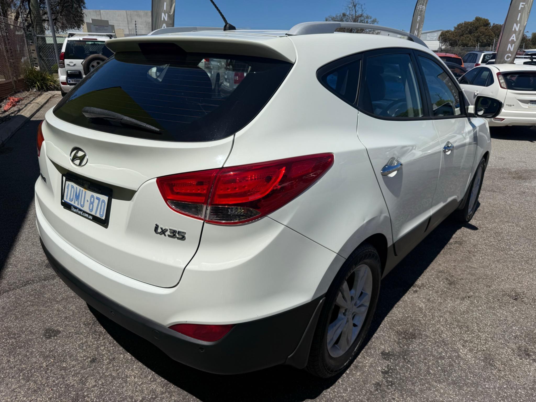 HYUNDAI iX35