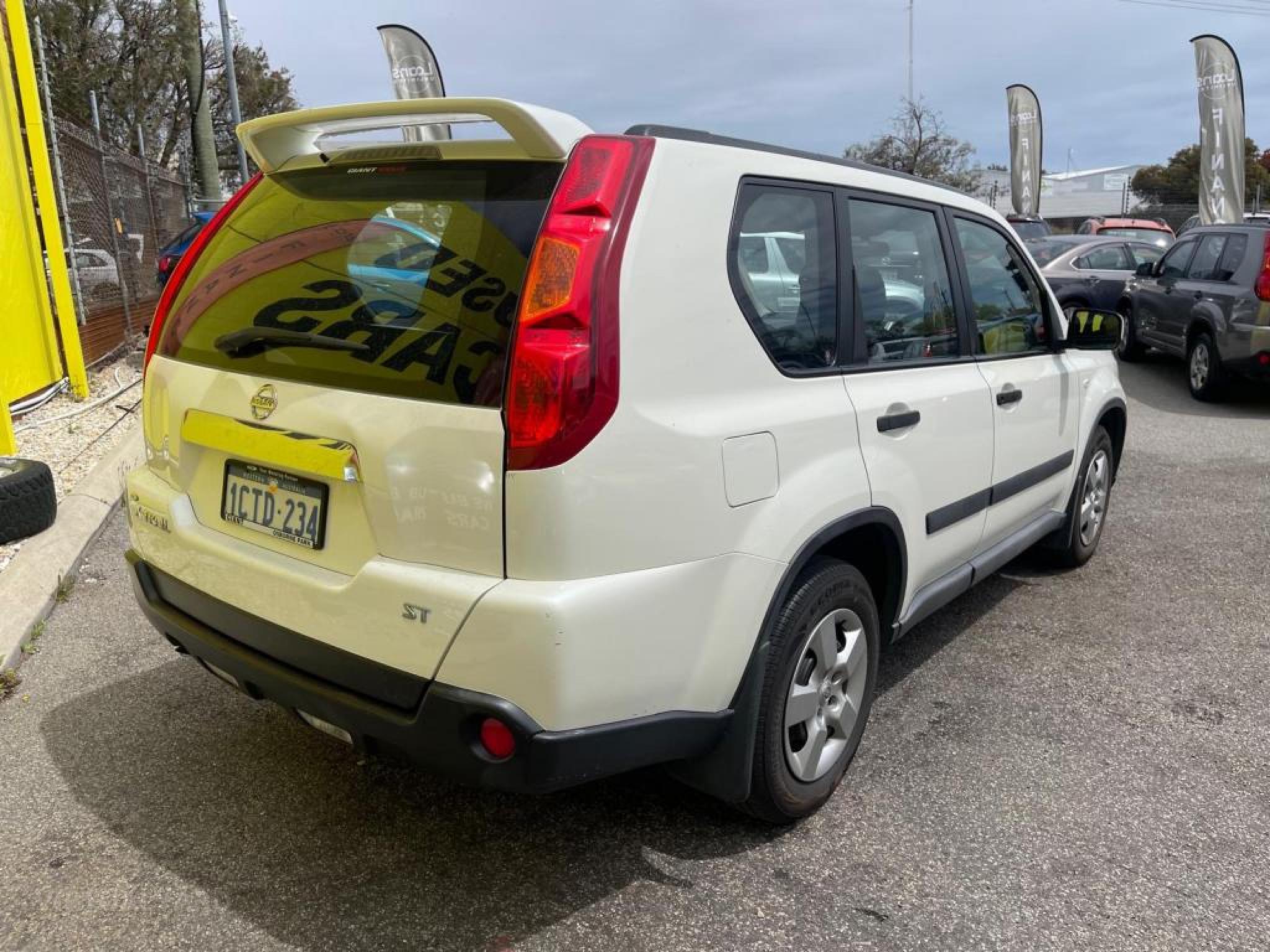 NISSAN X-TRAIL