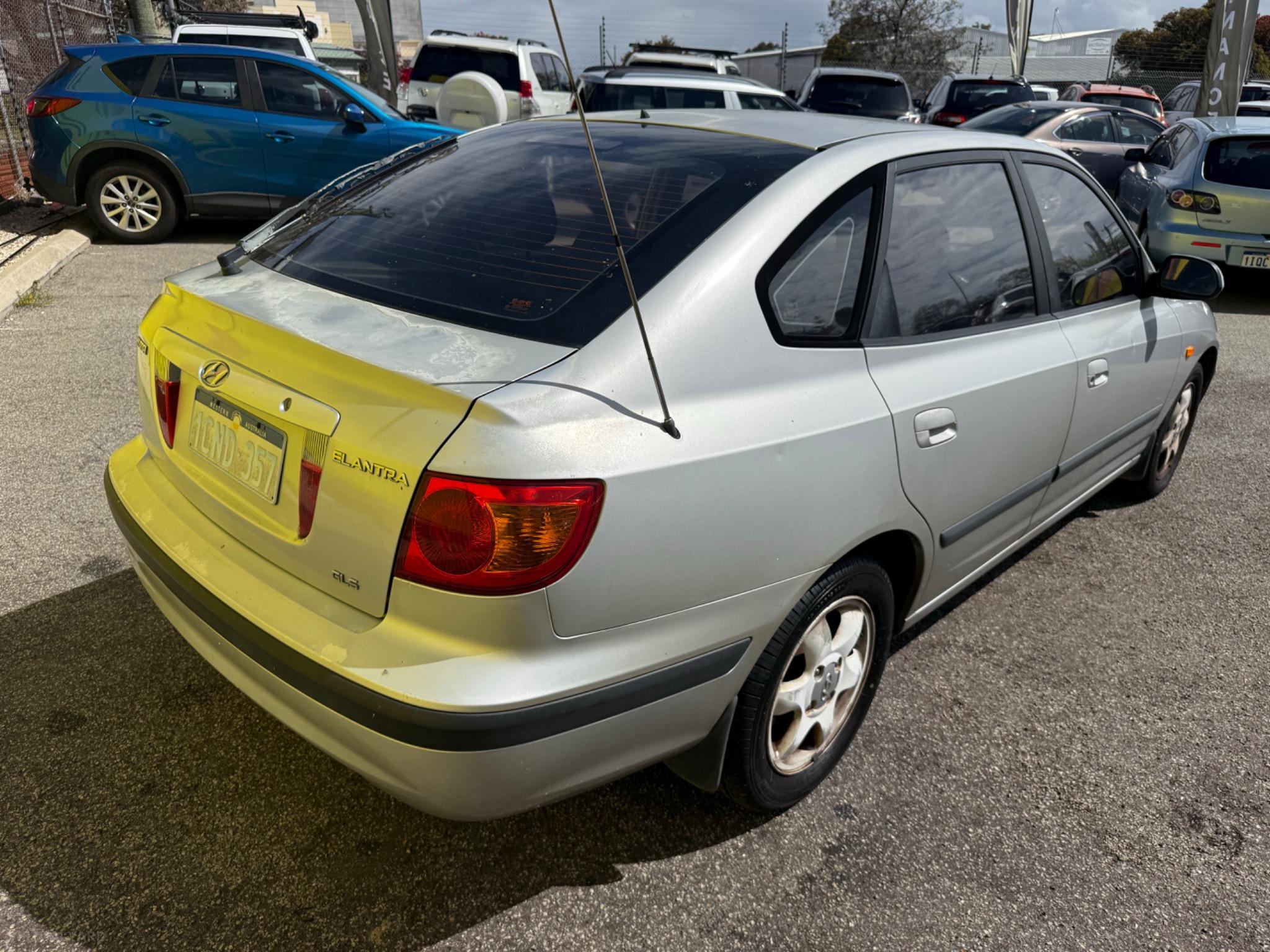 HYUNDAI ELANTRA