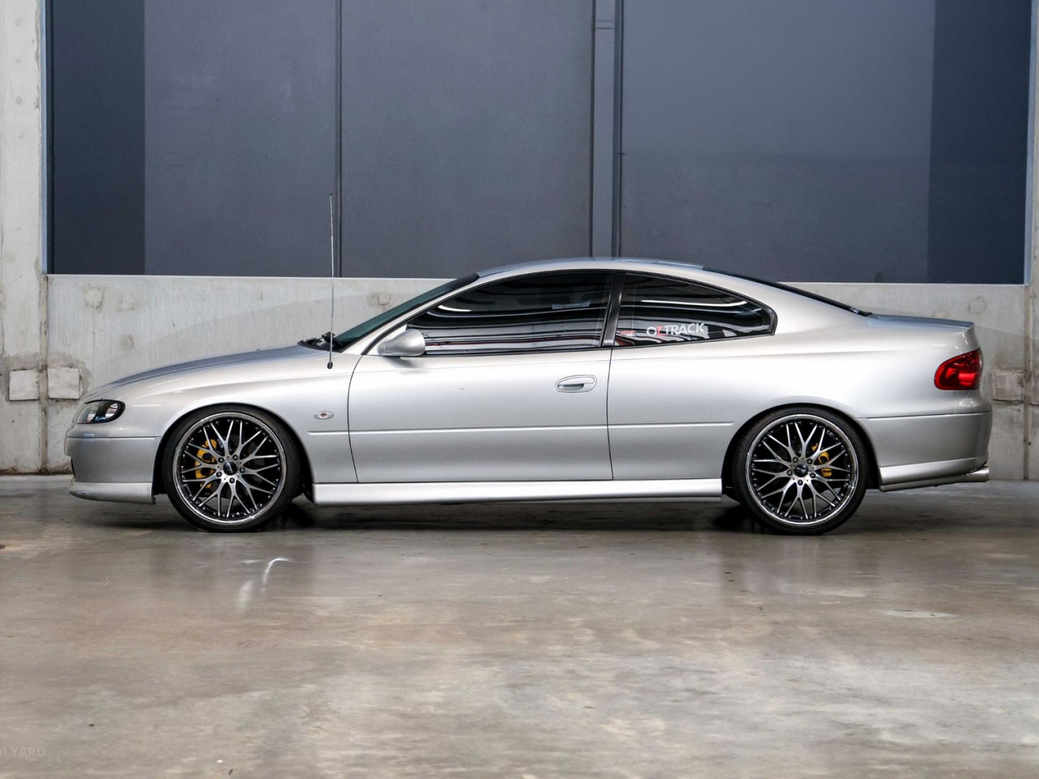 HOLDEN MONARO