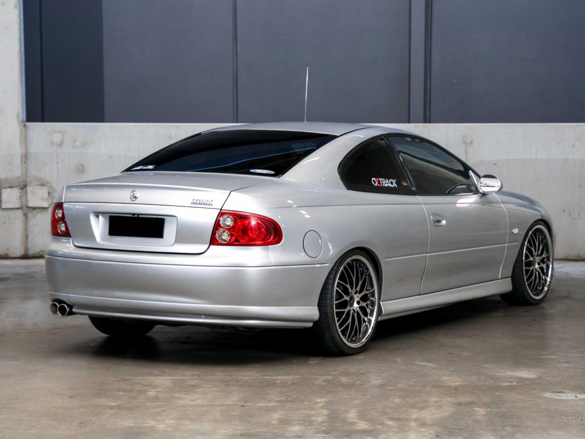 HOLDEN MONARO