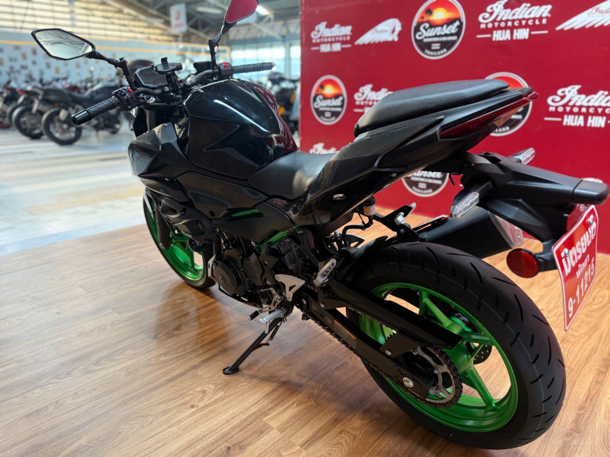 KAWASAKI Z500