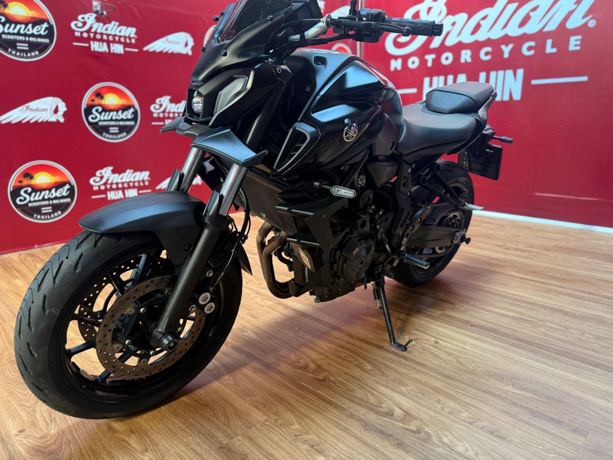 YAMAHA MT-07