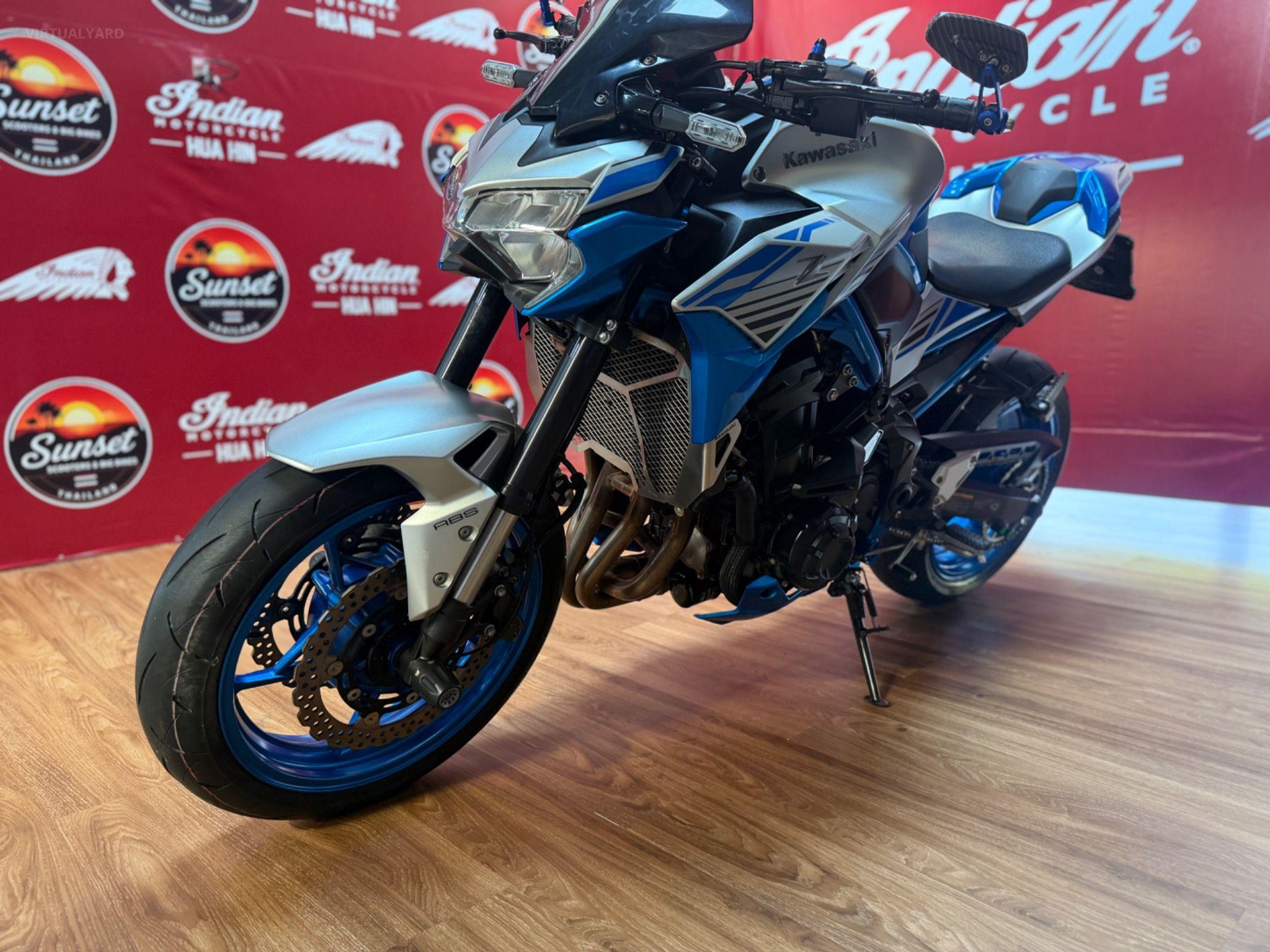 KAWASAKI Z900 SE ABS