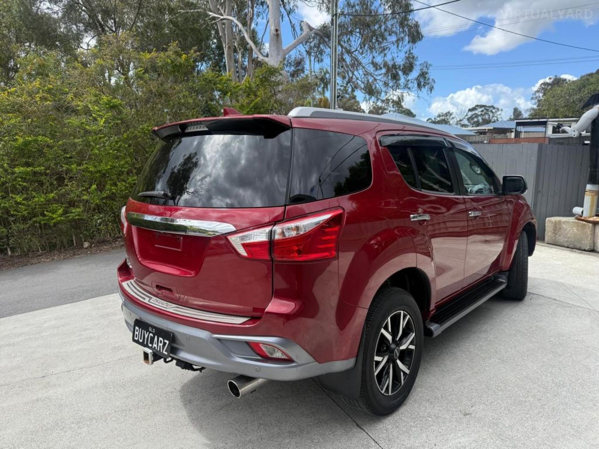Isuzu MU-X