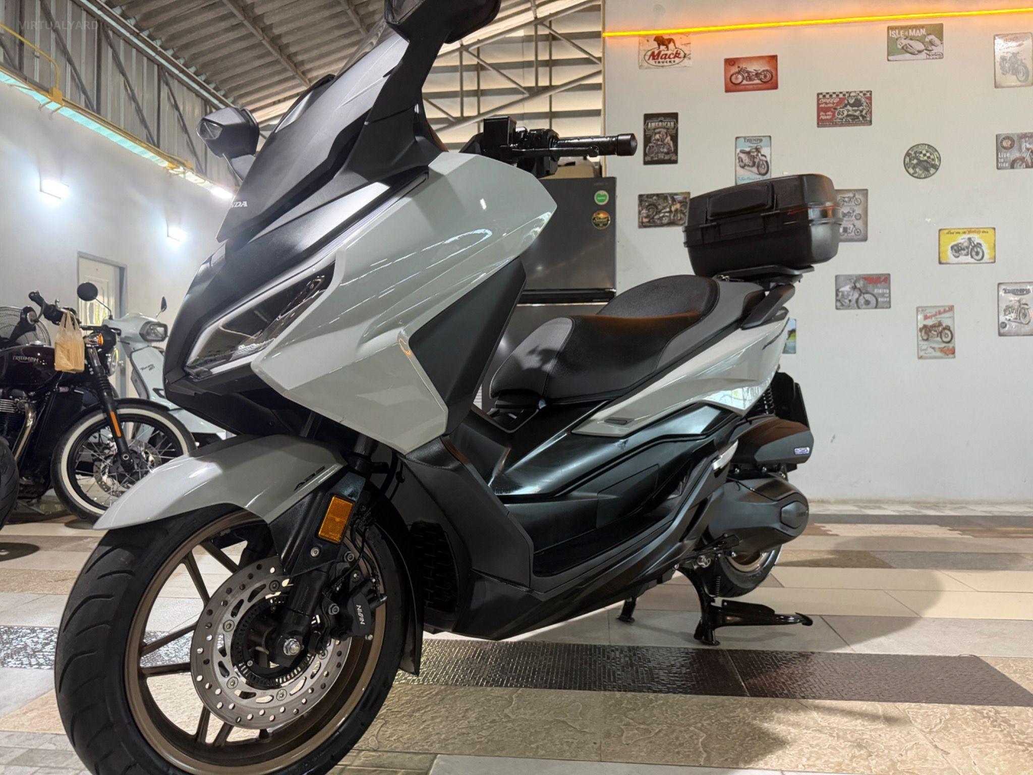HONDA FORZA 350
