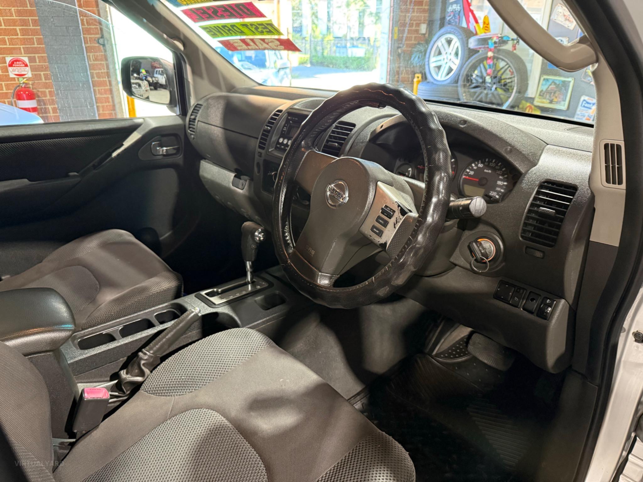 NISSAN NAVARA