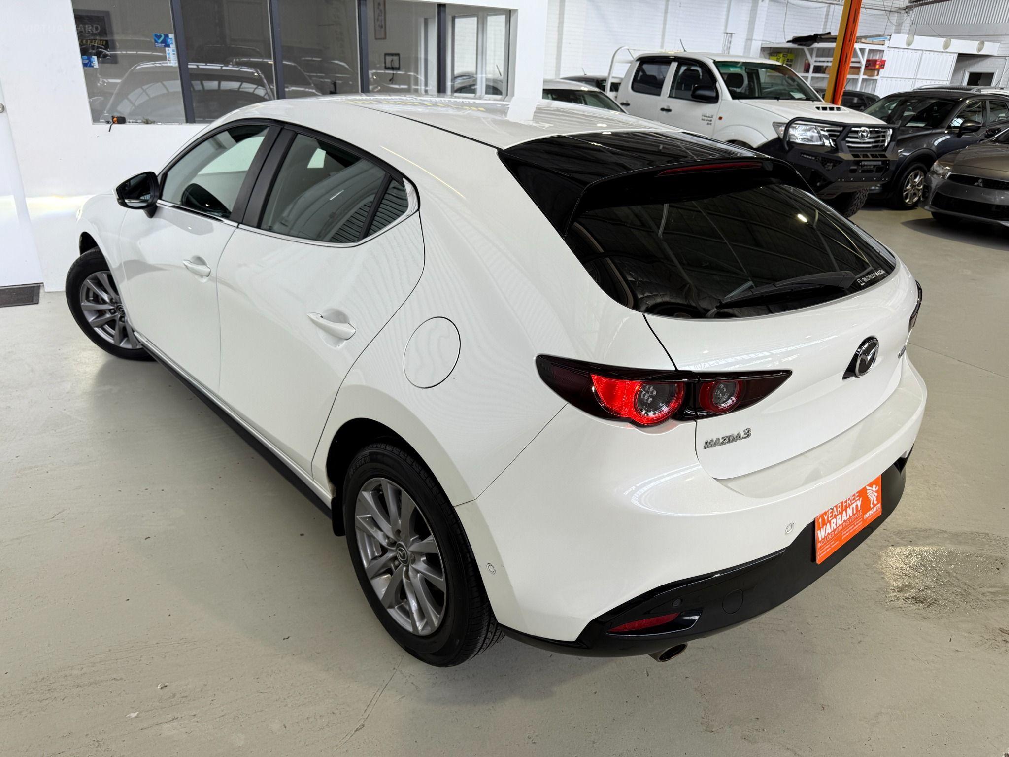 MAZDA MAZDA3