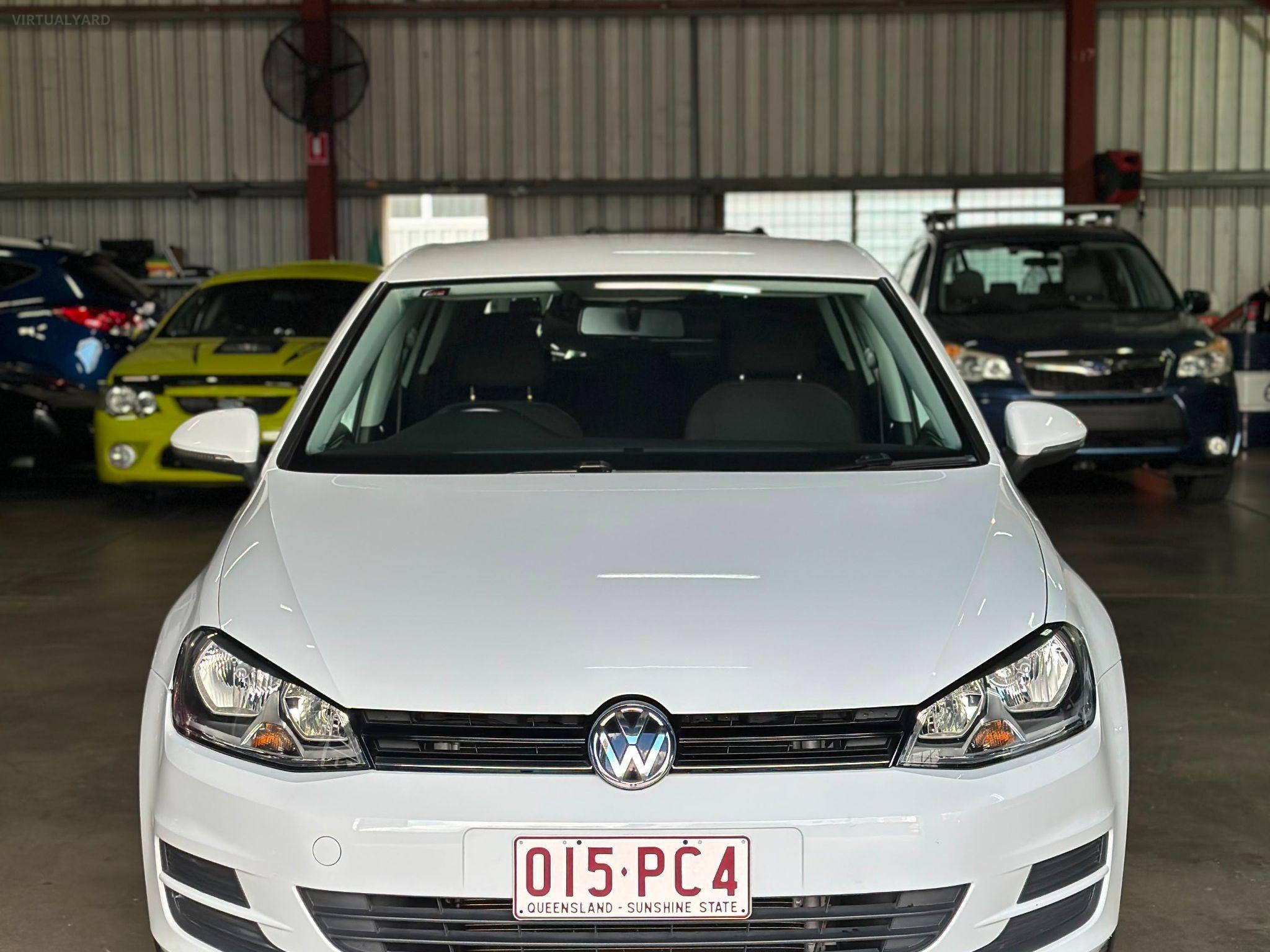 VOLKSWAGEN GOLF