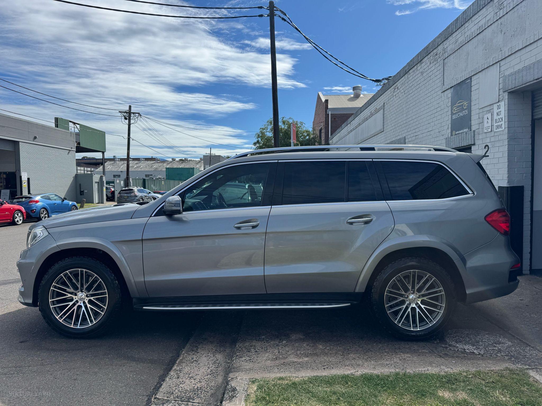 MERCEDES-BENZ GL