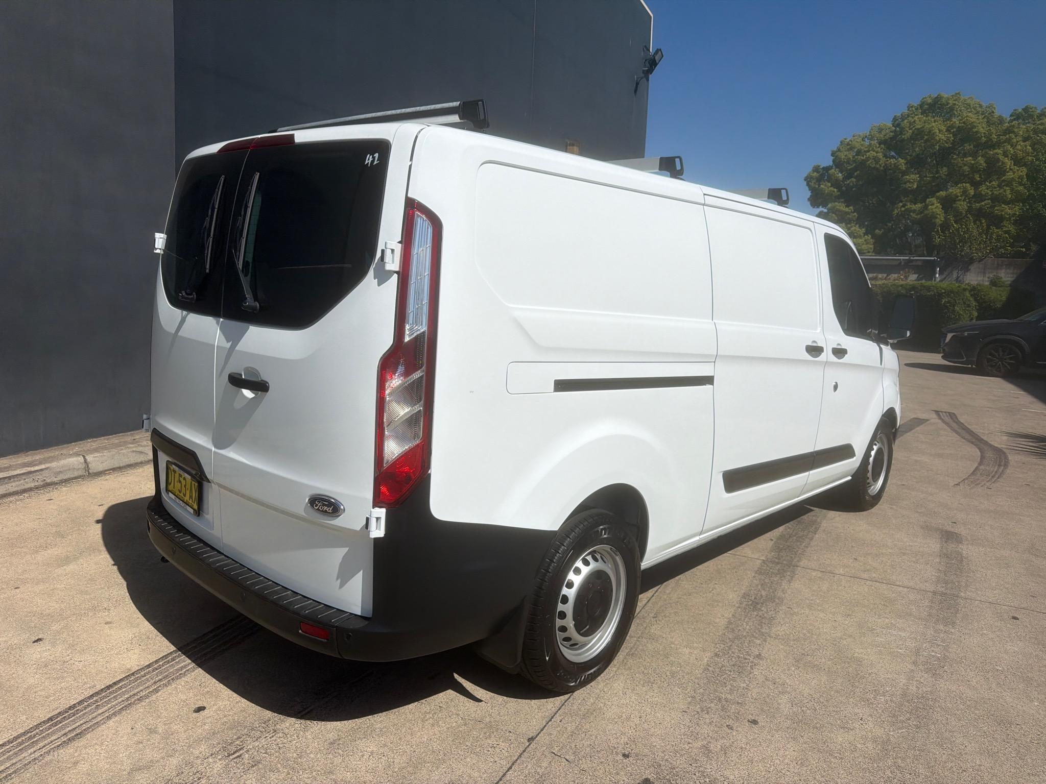 FORD TRANSIT CUSTOM VN MY23.25 340L VAN LOW ROOF LWB 4DR AUTO 6SP, 1291KG 2.0DT image 4