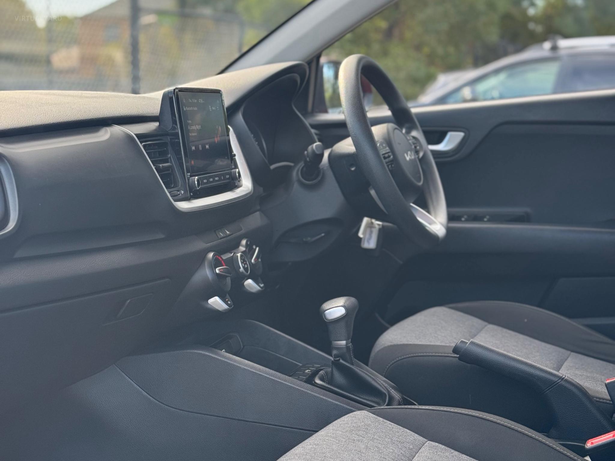KIA STONIC
