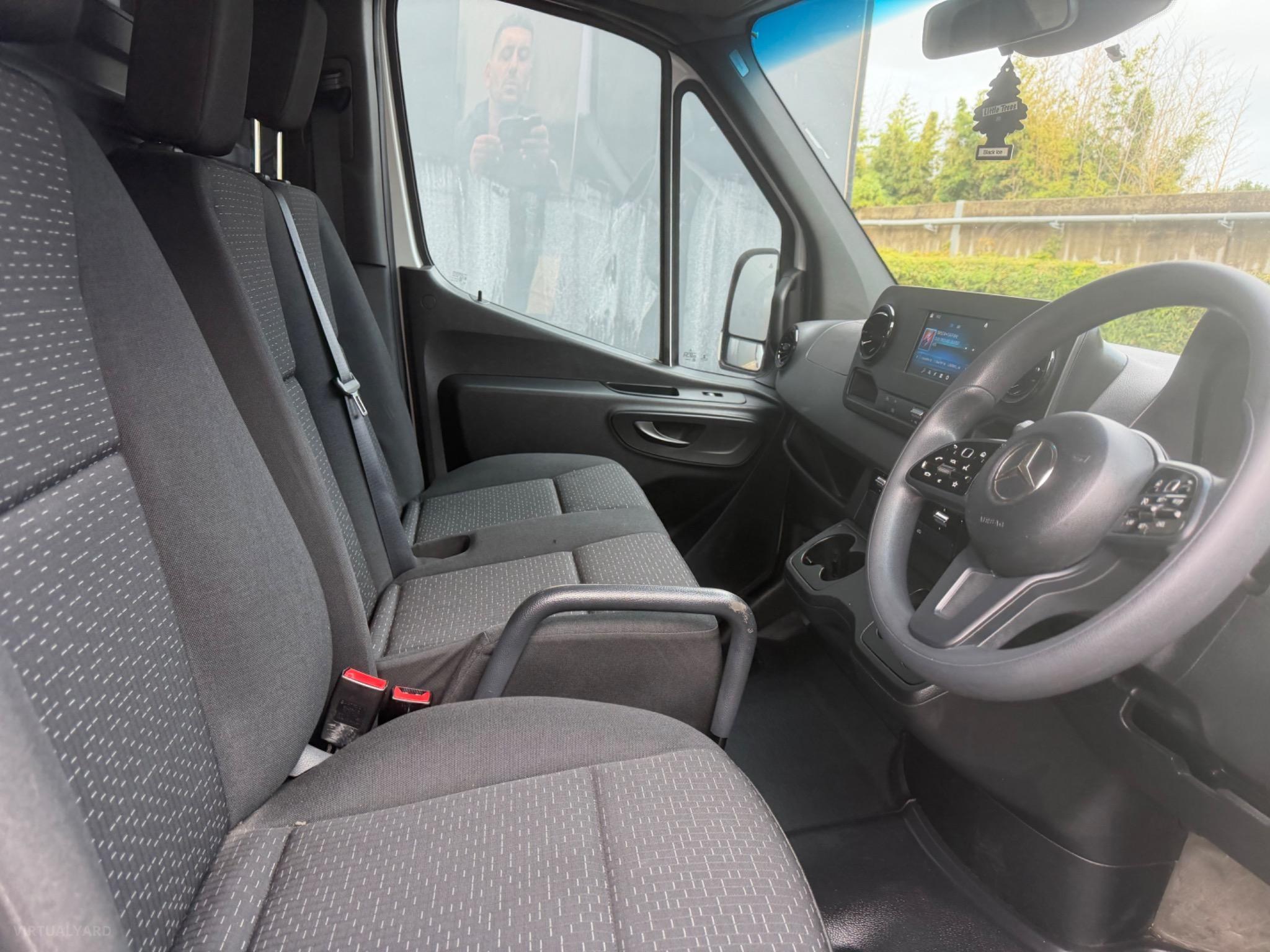 MERCEDES-BENZ SPRINTER VS30 416CDI VAN LOW ROOF MWB 4DR 7G-TRONIC + 7SP RWD 1913KG 2.1DTT image 9