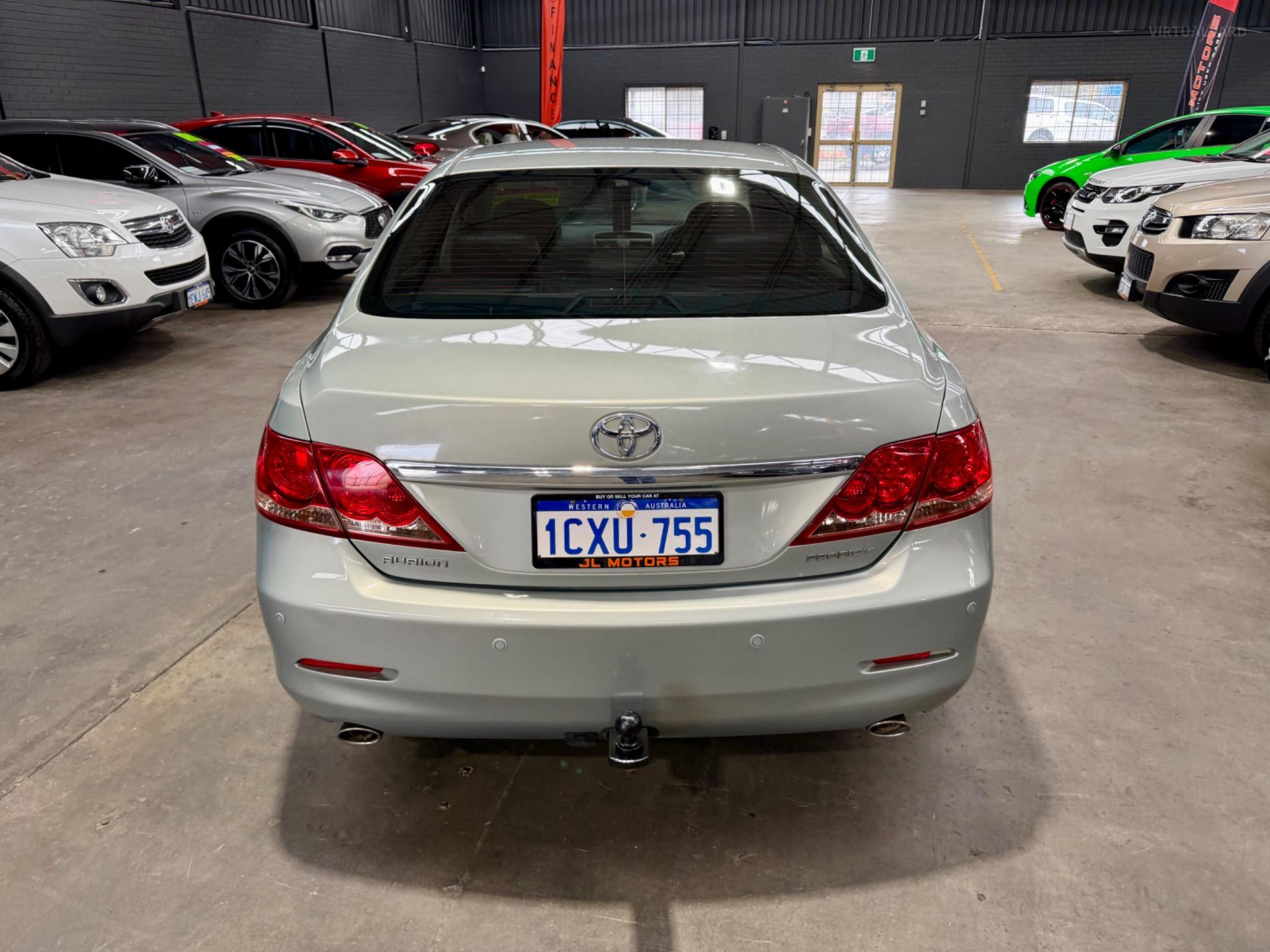 Toyota Aurion