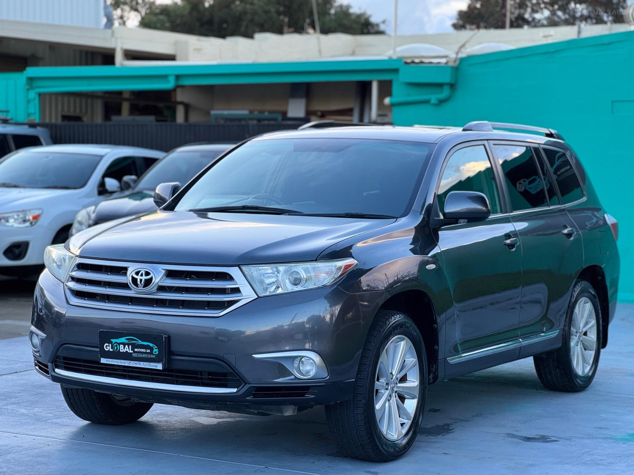 TOYOTA KLUGER