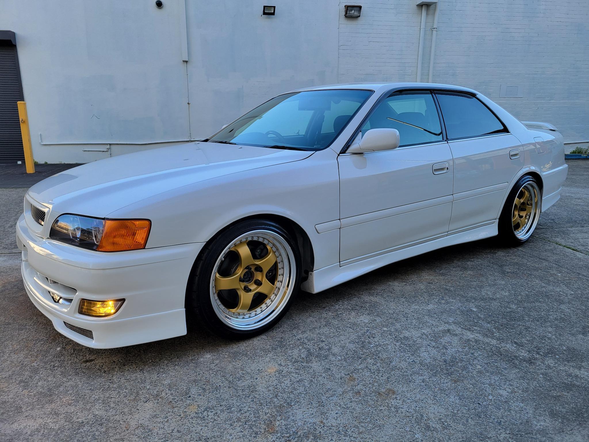 TOYOTA CHASER