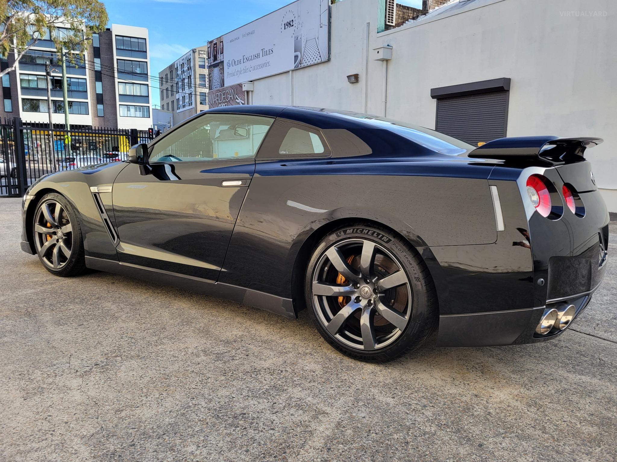 Nissan GT-R
