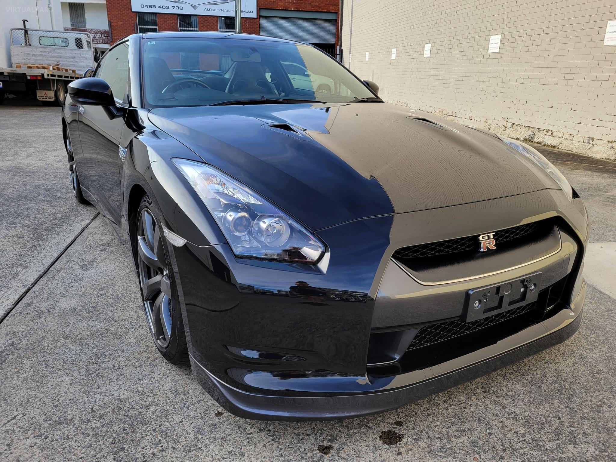 Nissan GT-R