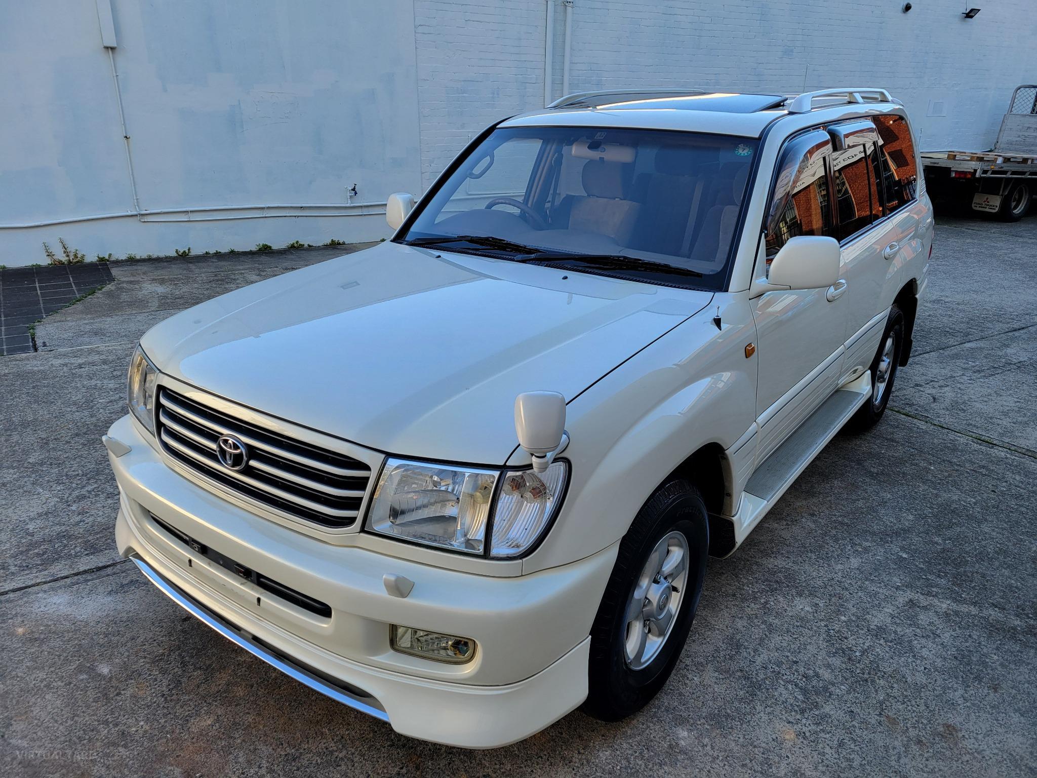 TOYOTA LANDCRUISER
