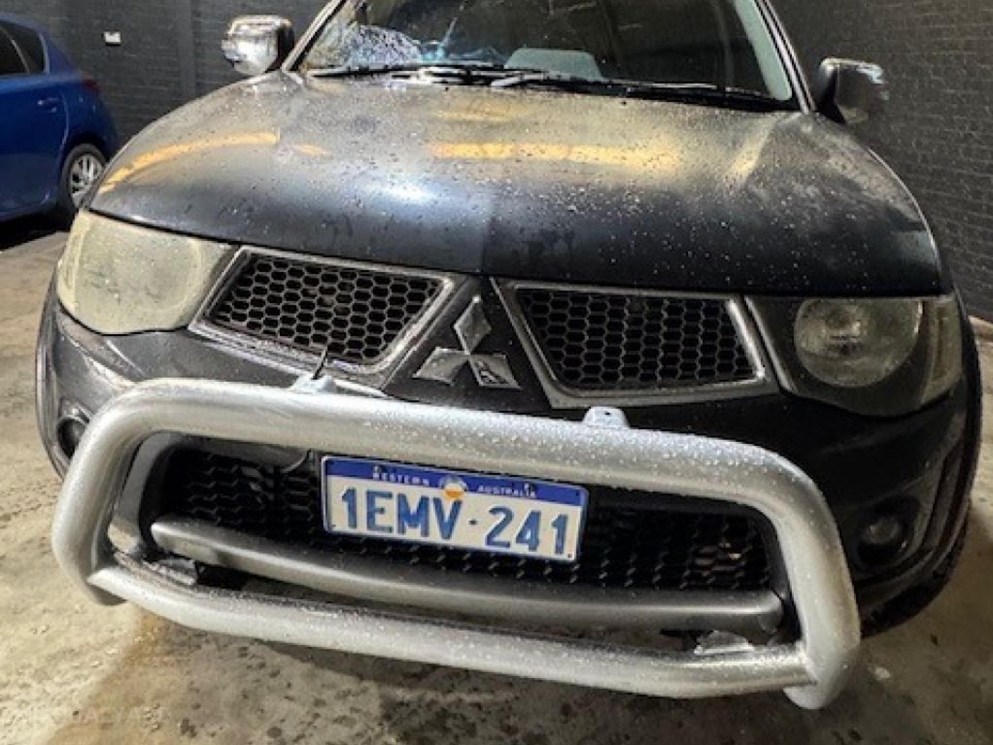MITSUBISHI TRITON