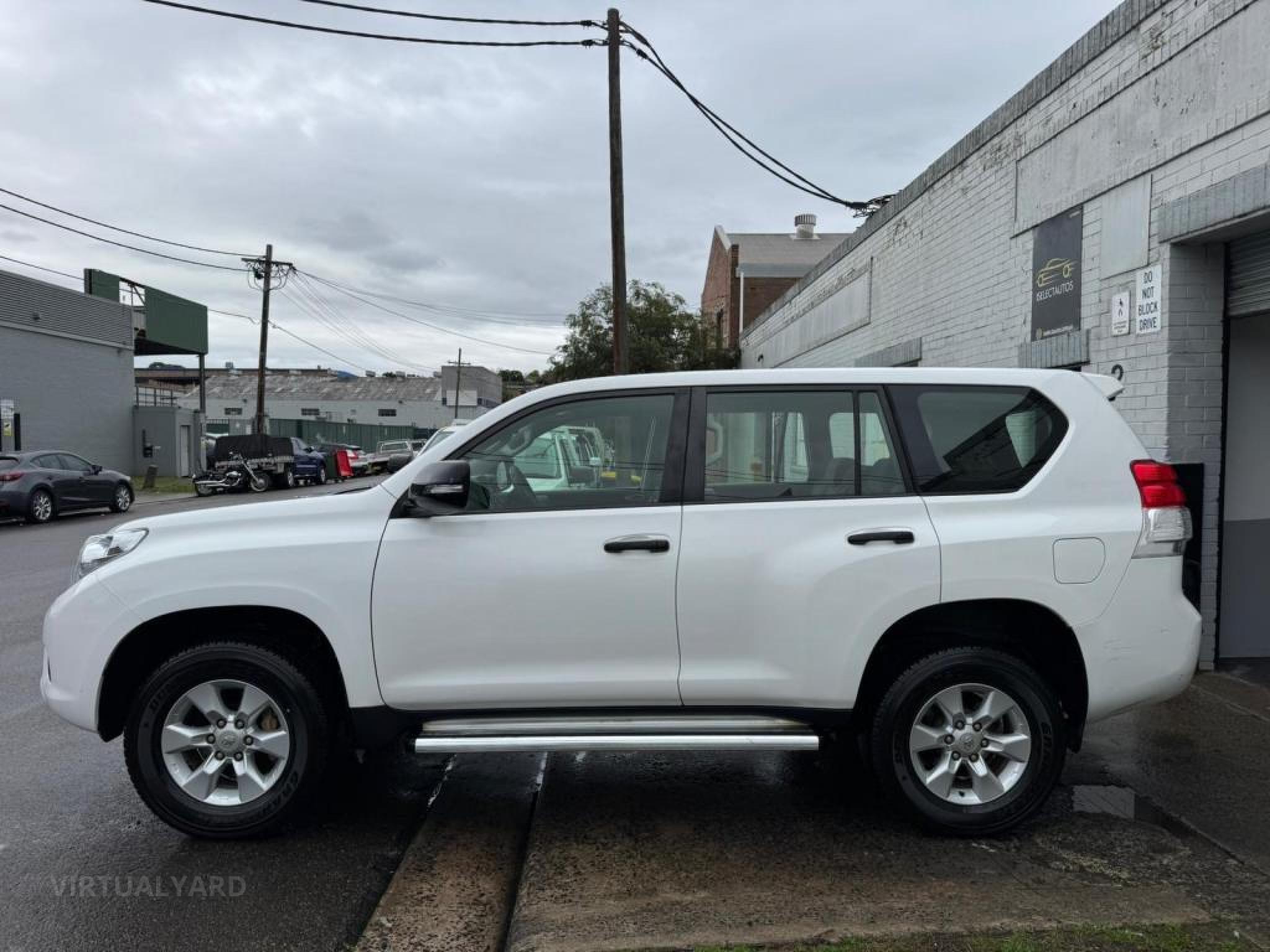 TOYOTA LANDCRUISER