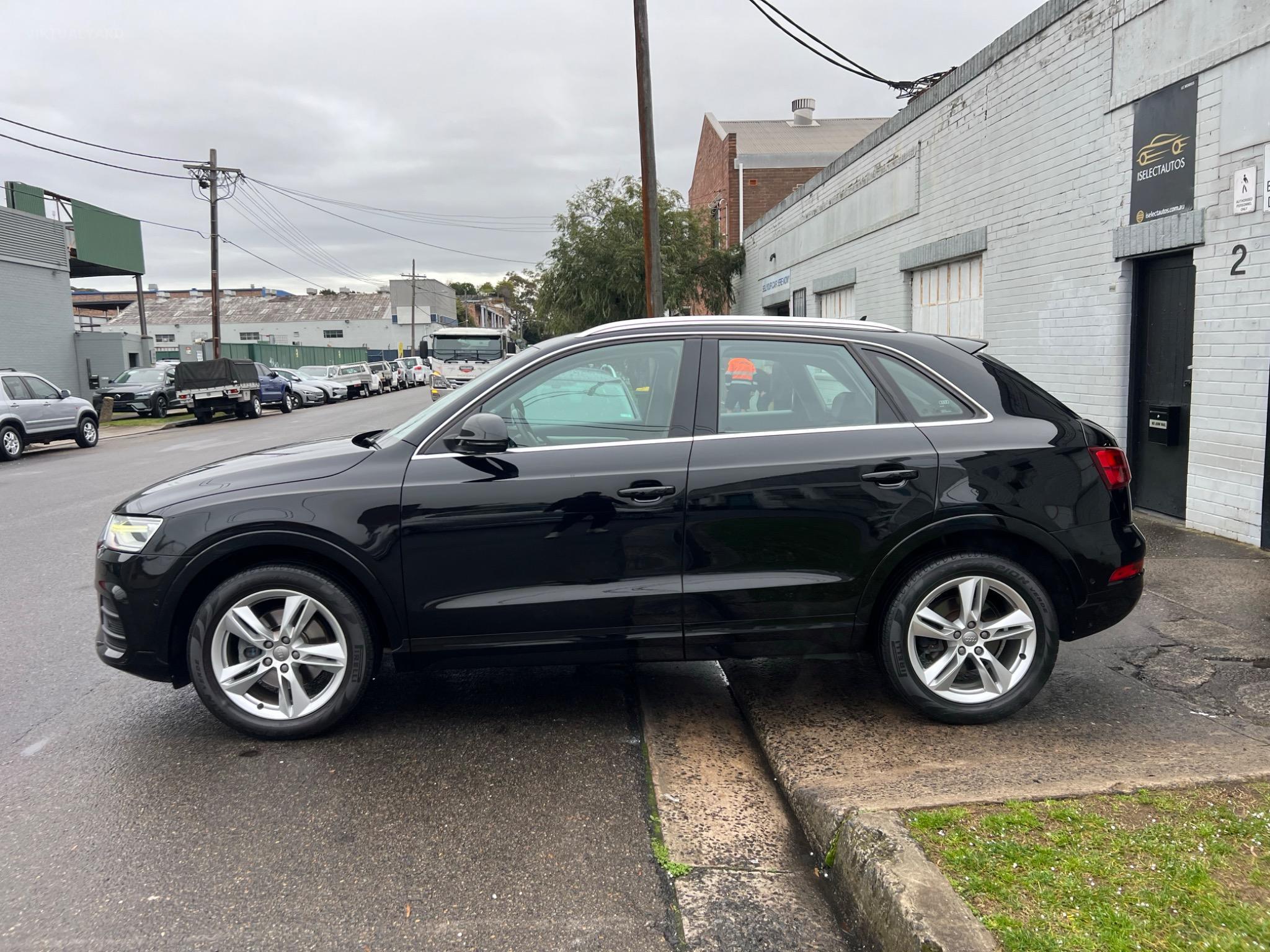 AUDI Q3