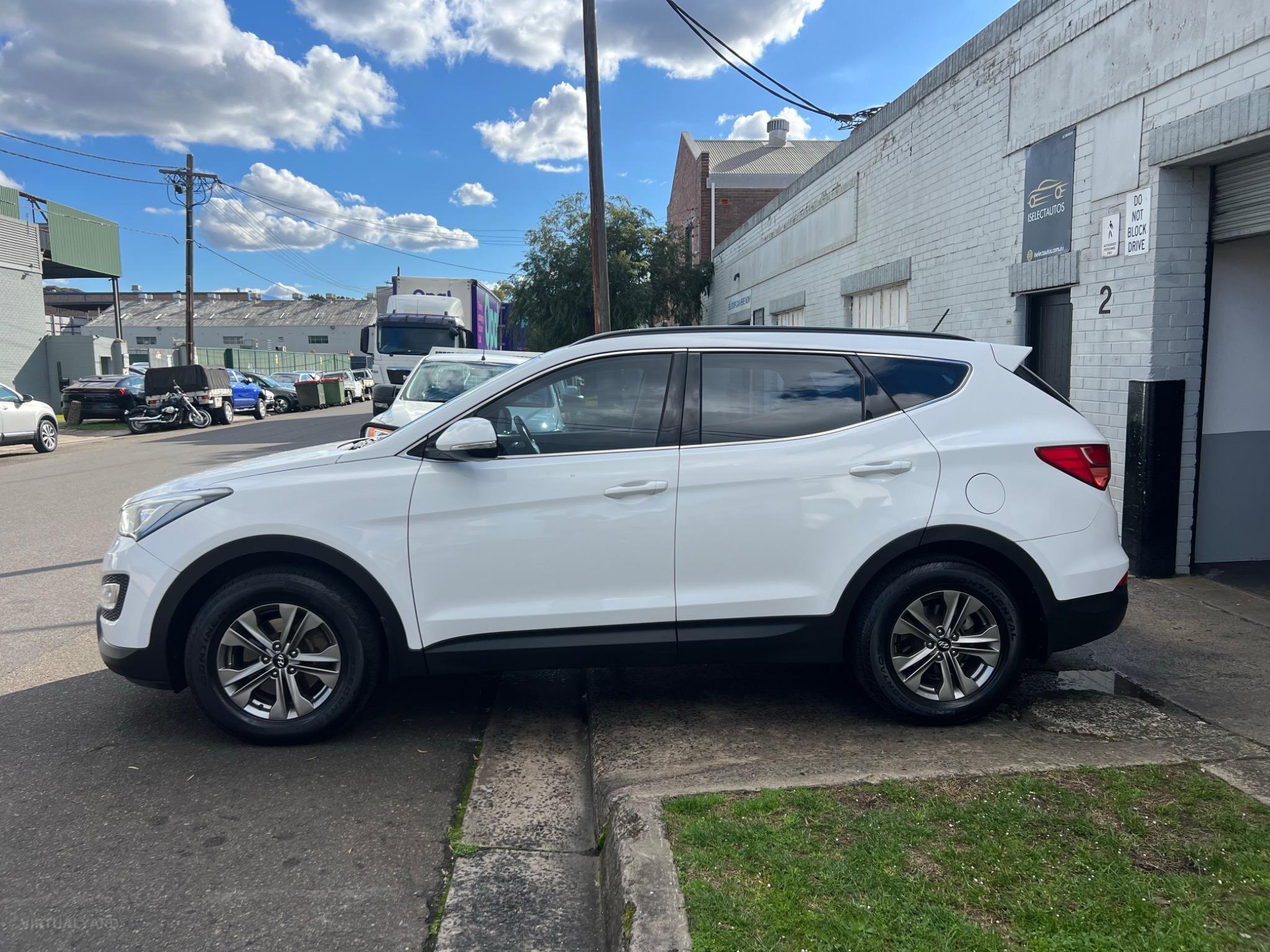 HYUNDAI SANTA FE
