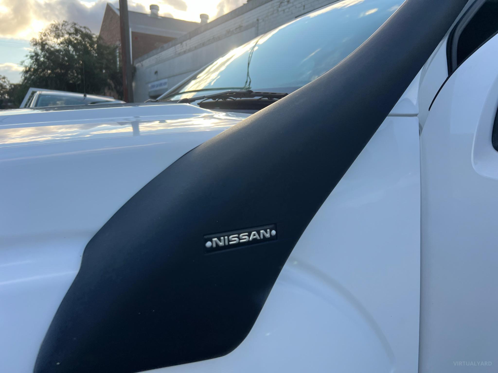 NISSAN NAVARA