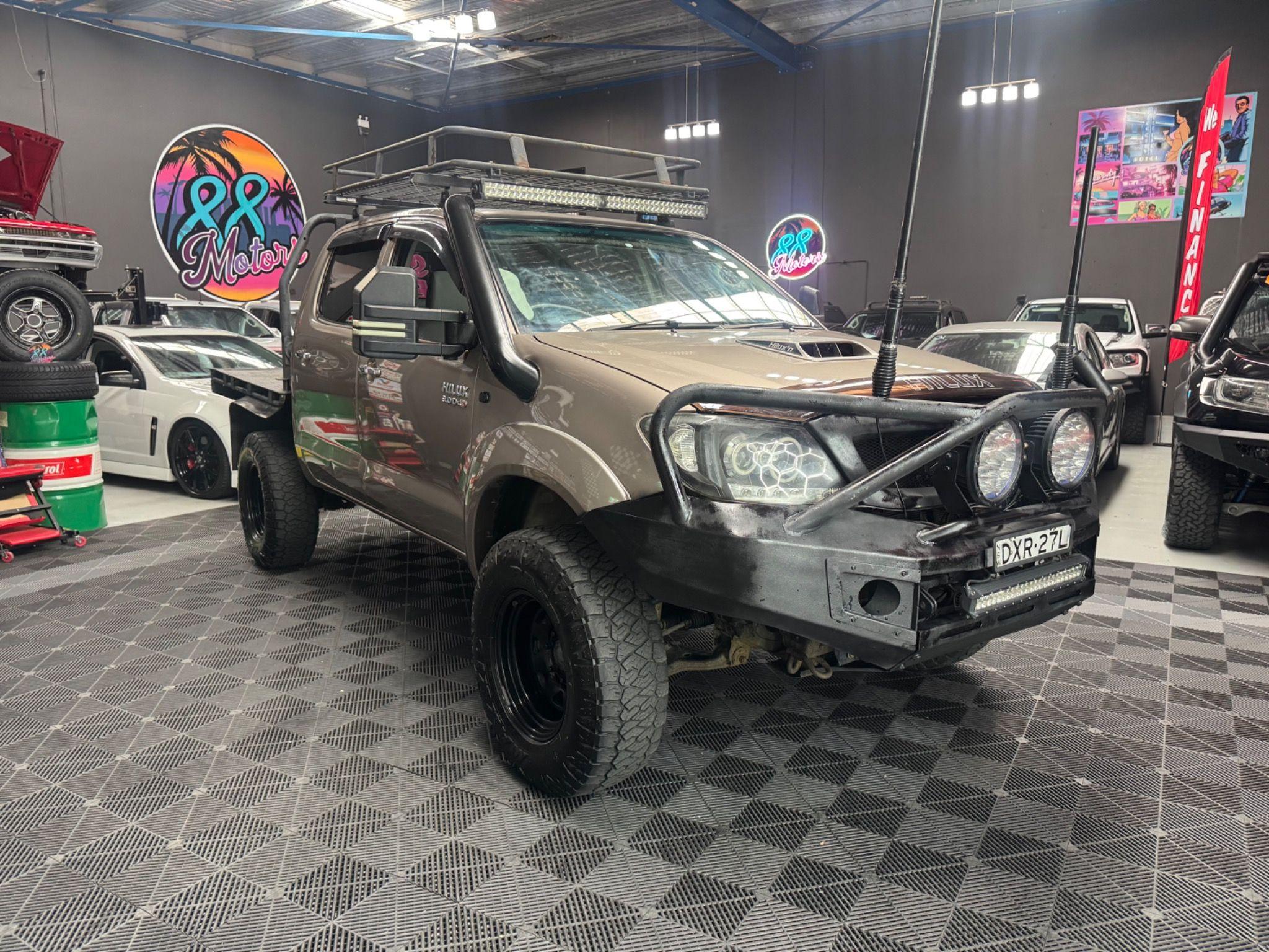 TOYOTA HILUX