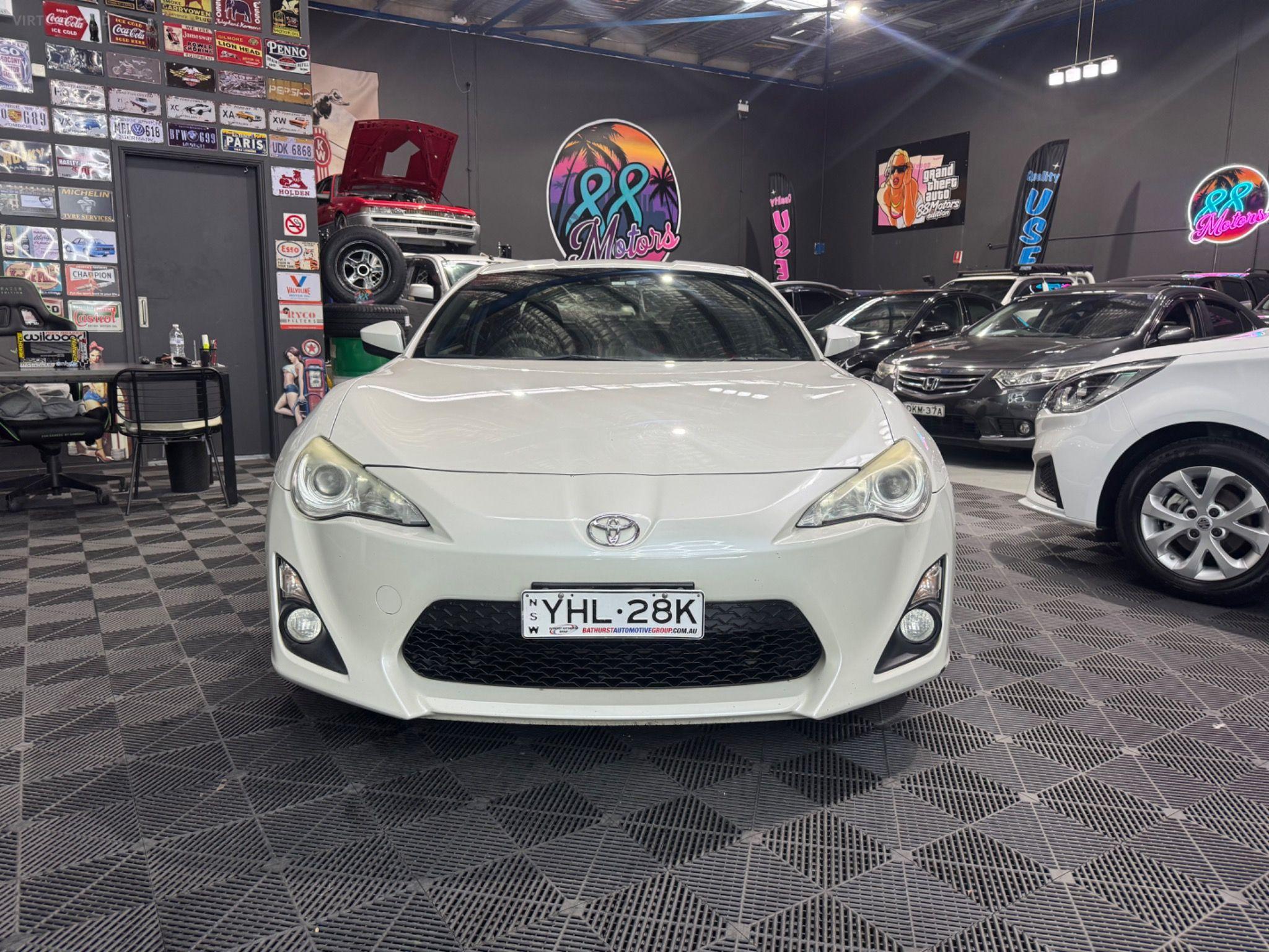 TOYOTA 86