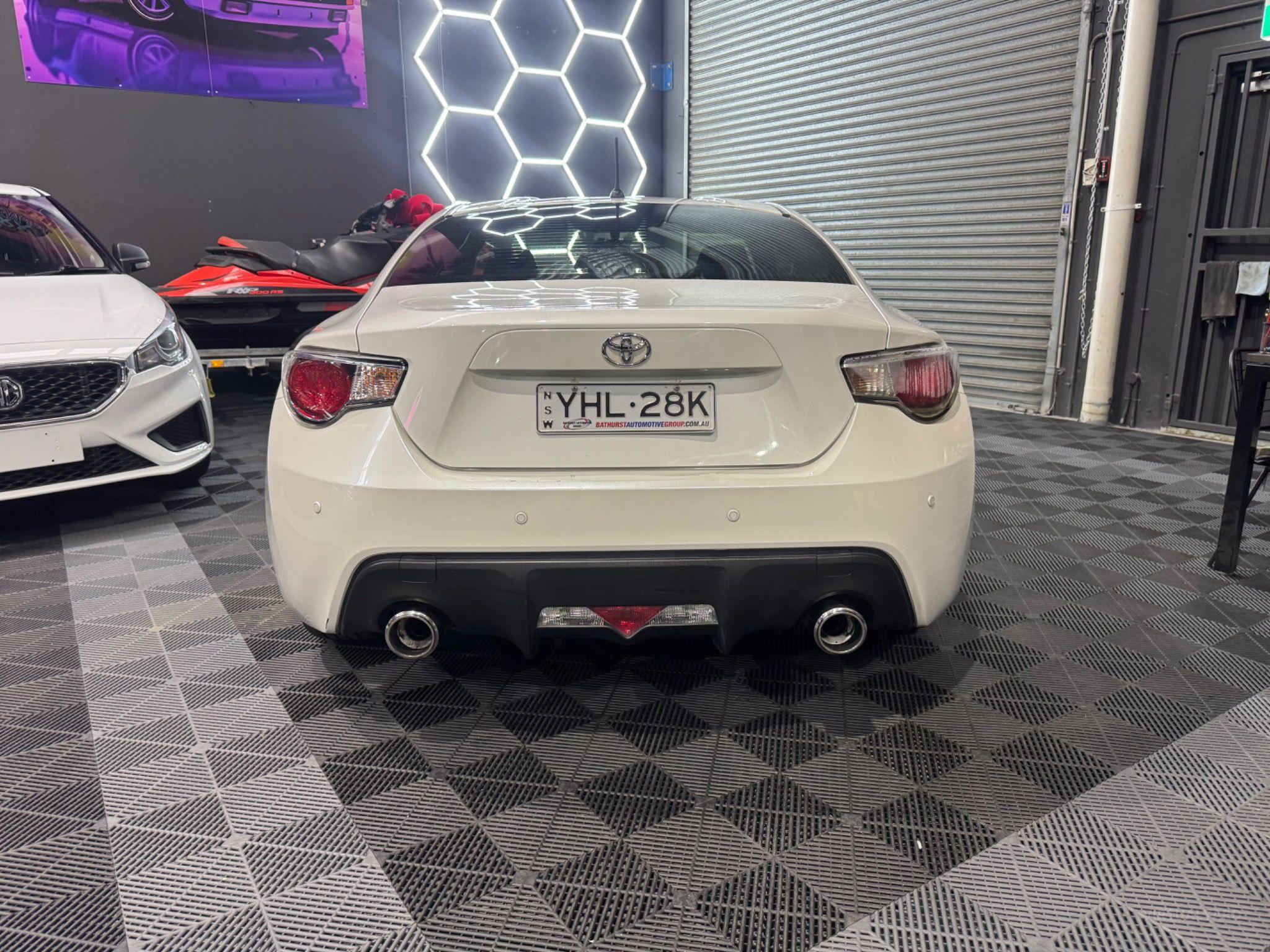 TOYOTA 86