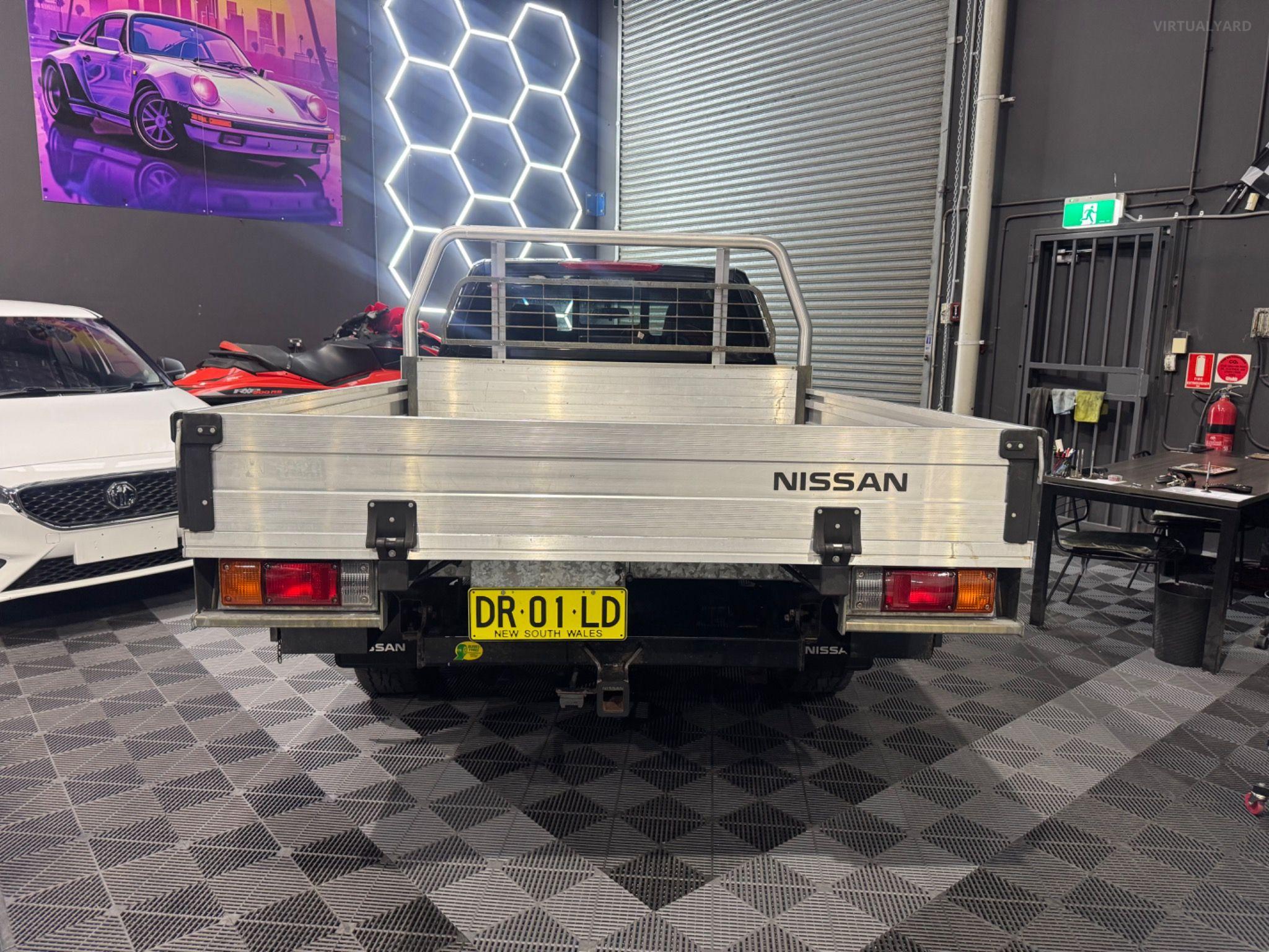 NISSAN NAVARA