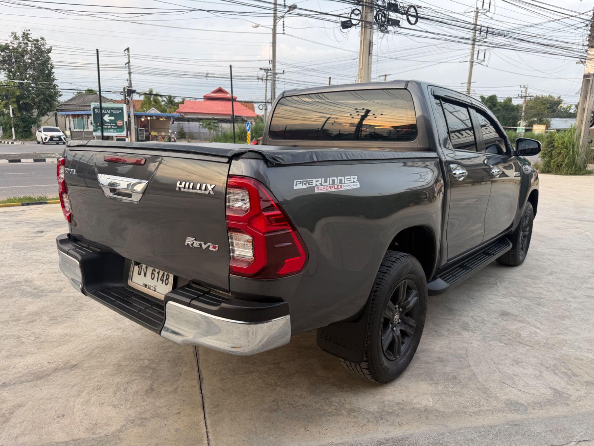 TOYOTA HILUX REVO