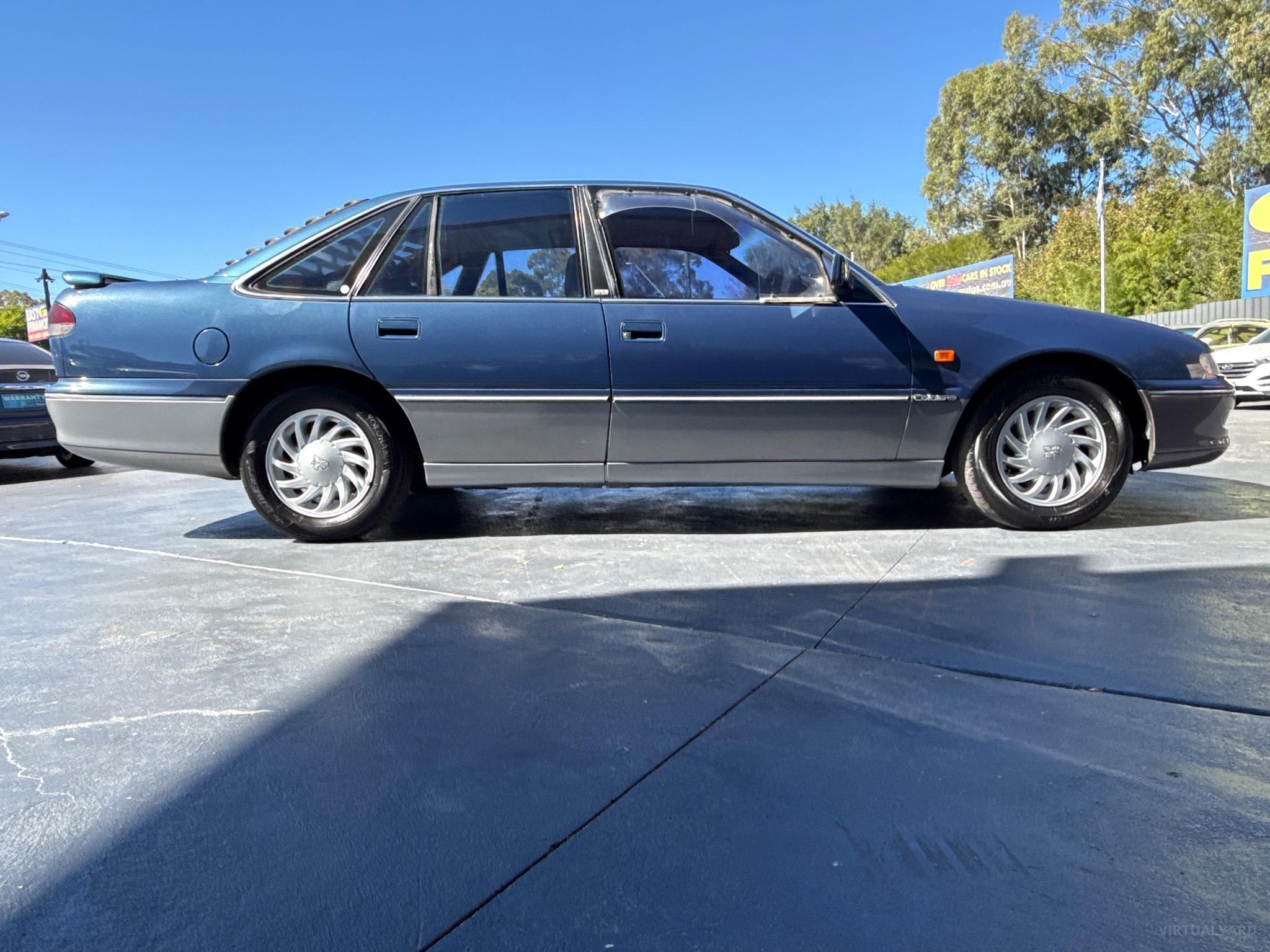 Holden Calais