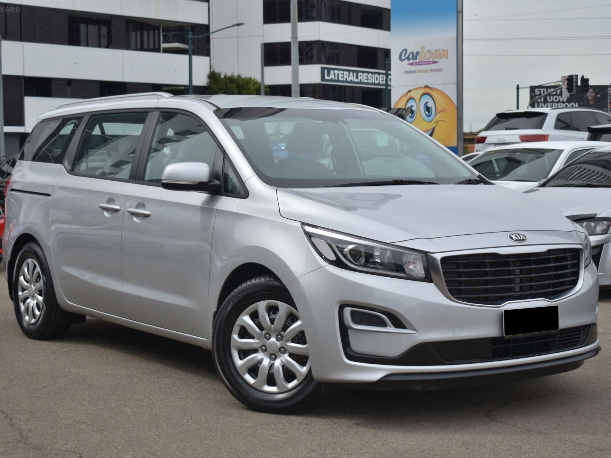 Kia Carnival 2019 Best Minivan Used 2019 White Kia Carnival S