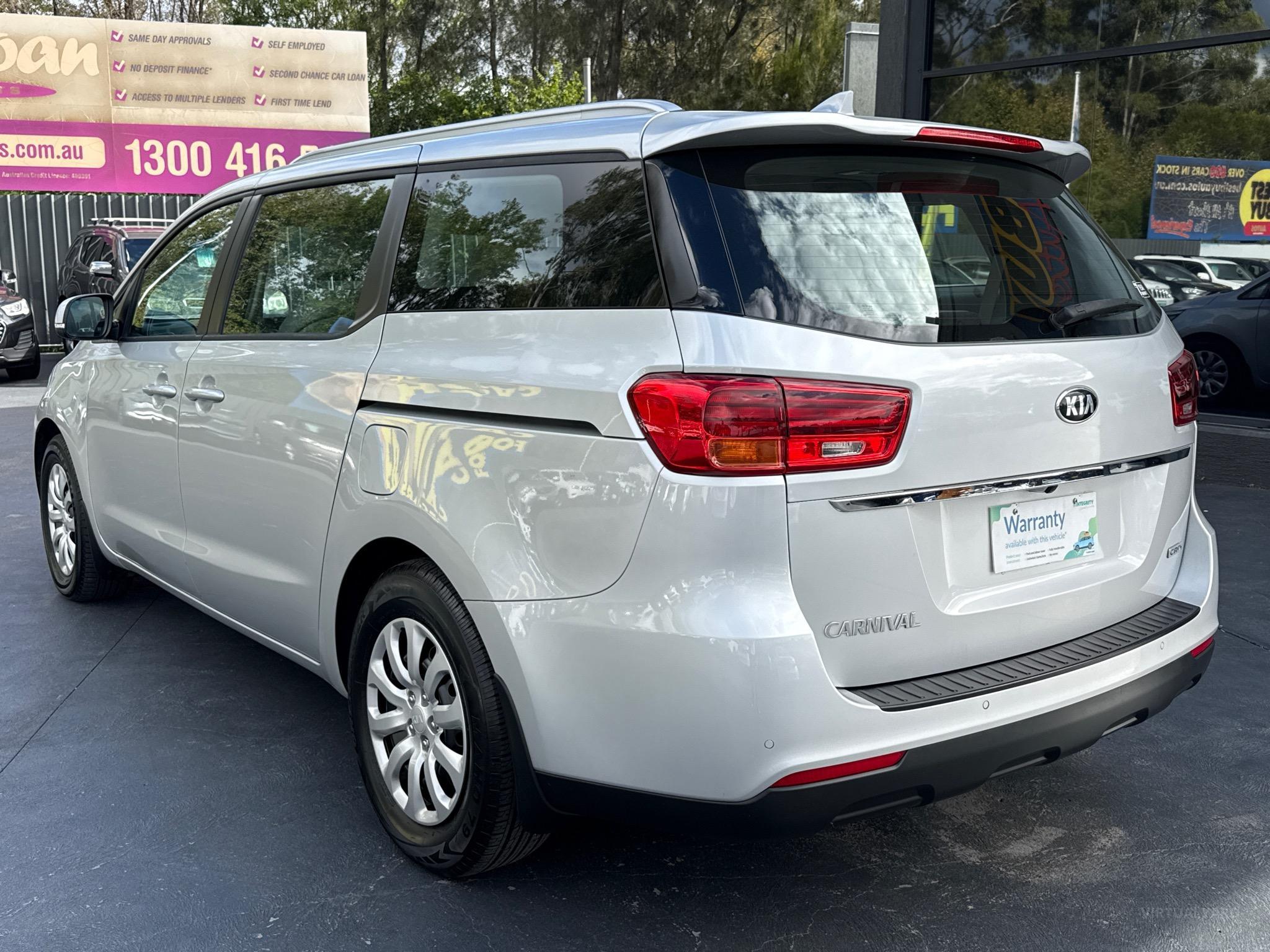 Kia Carnival