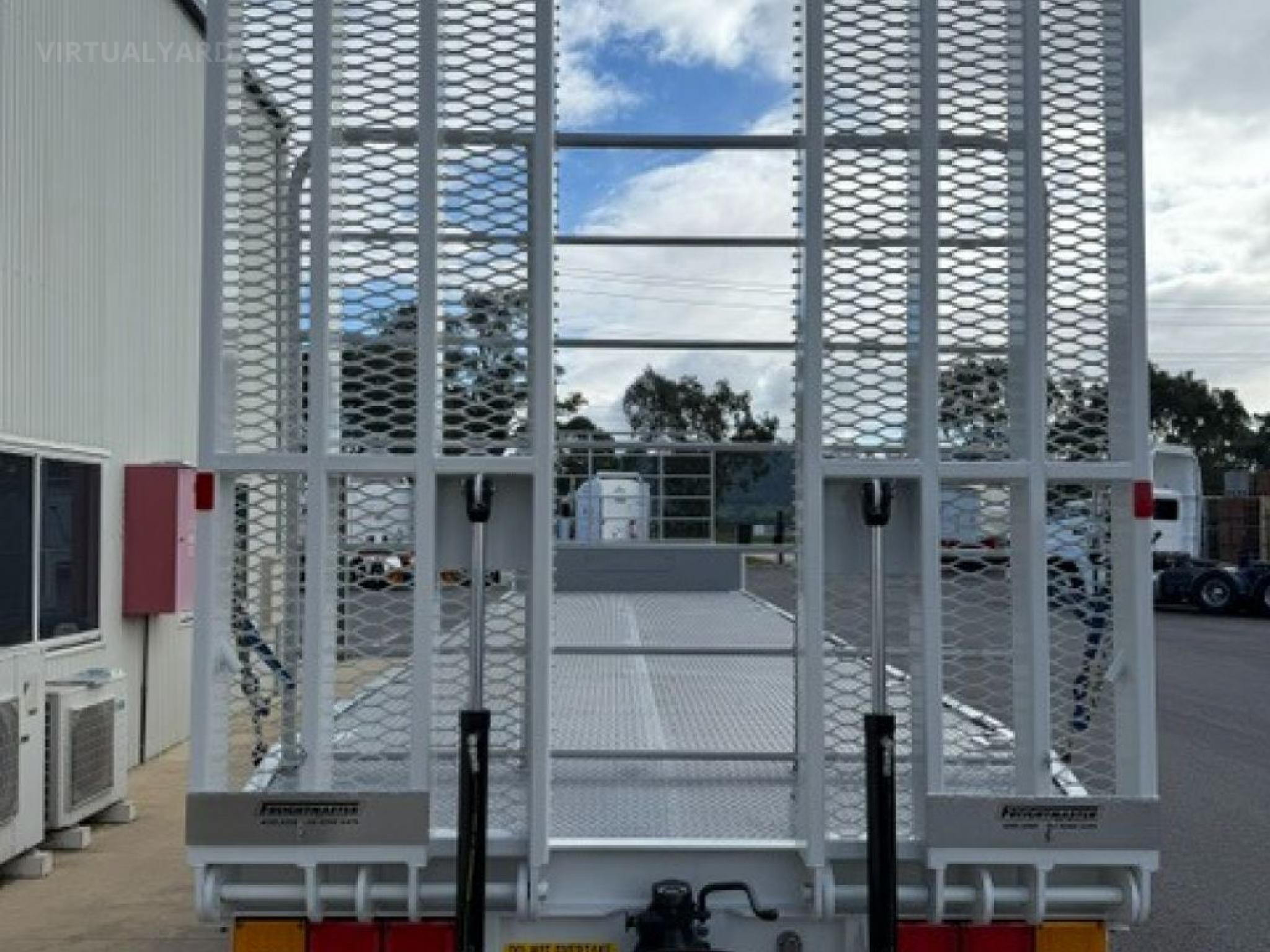 FREIGHTMASTER 45 TRI-AXLE DROP DECK