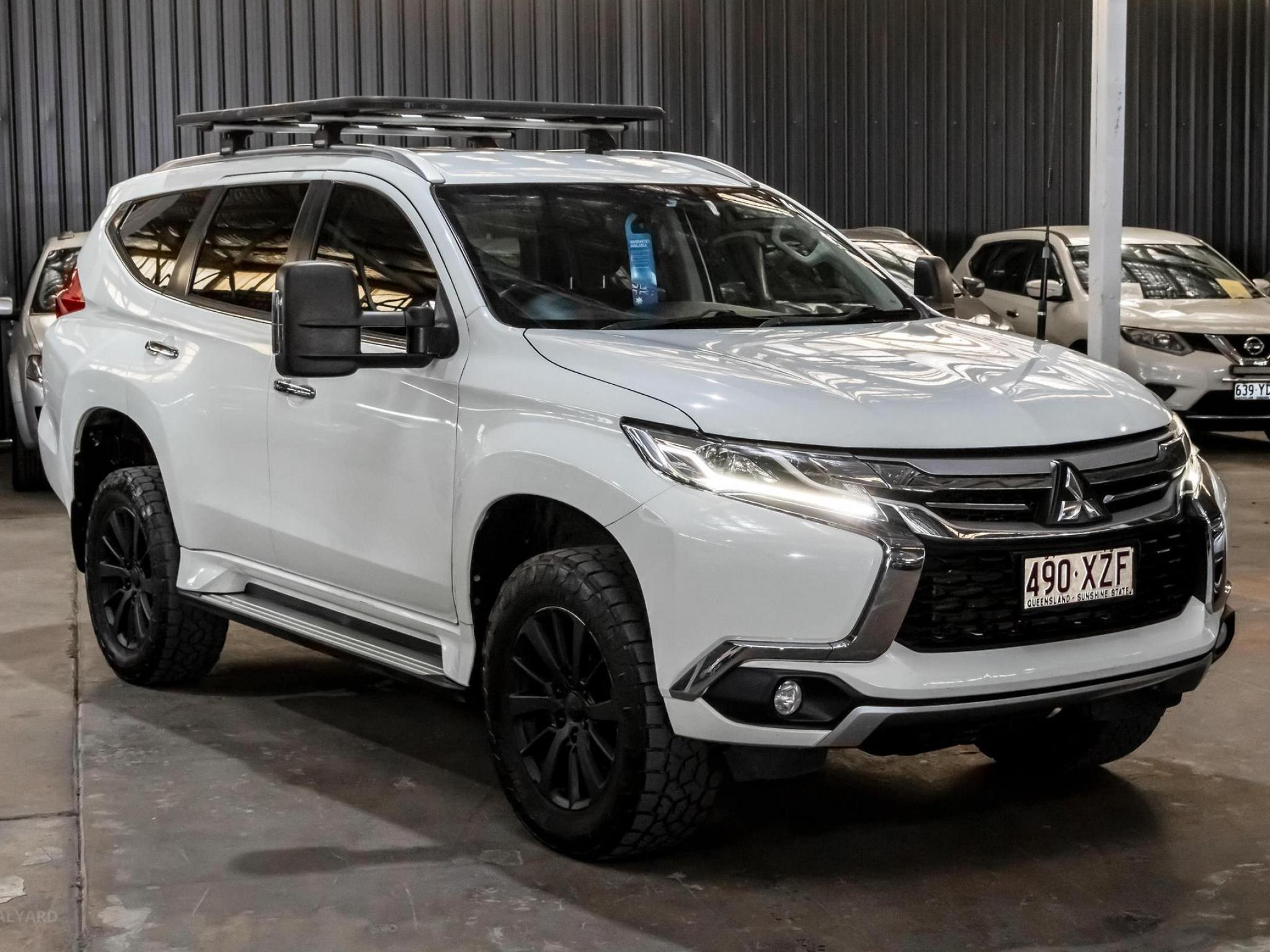 MITSUBISHI PAJERO SPORT